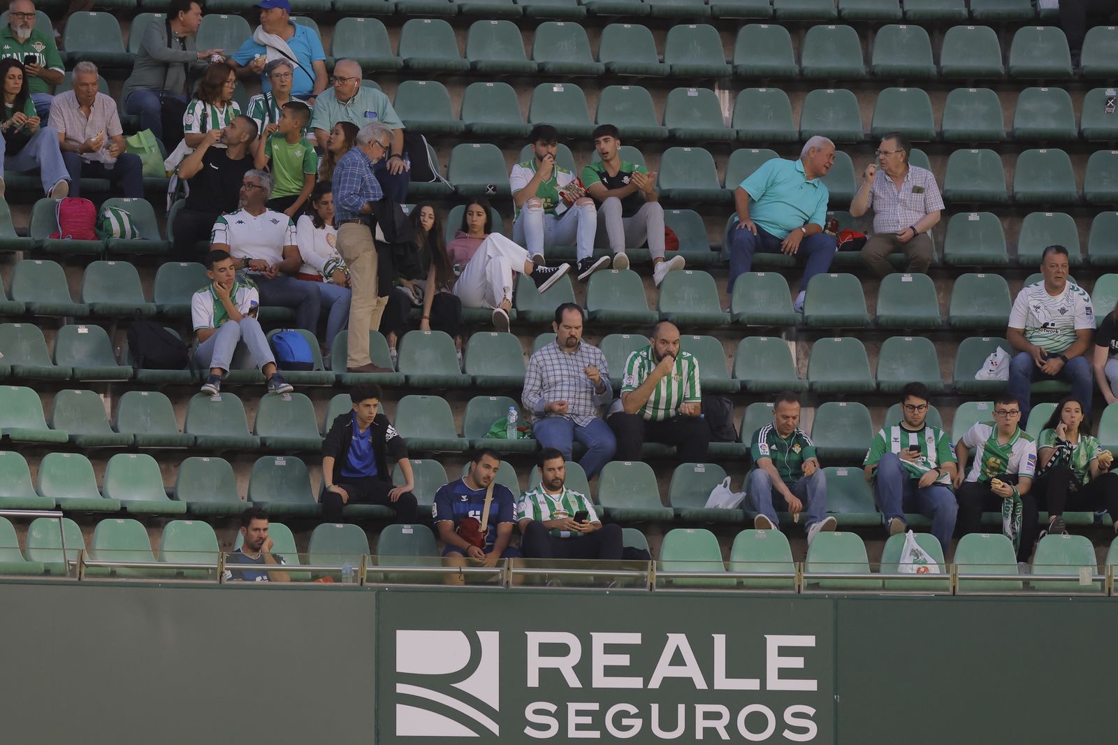 Búscate en las fotos de Betis-Getafe