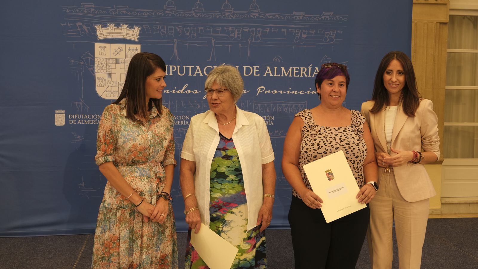 Entrega de ayudas a colectivos sociales en la Diputación de Almería