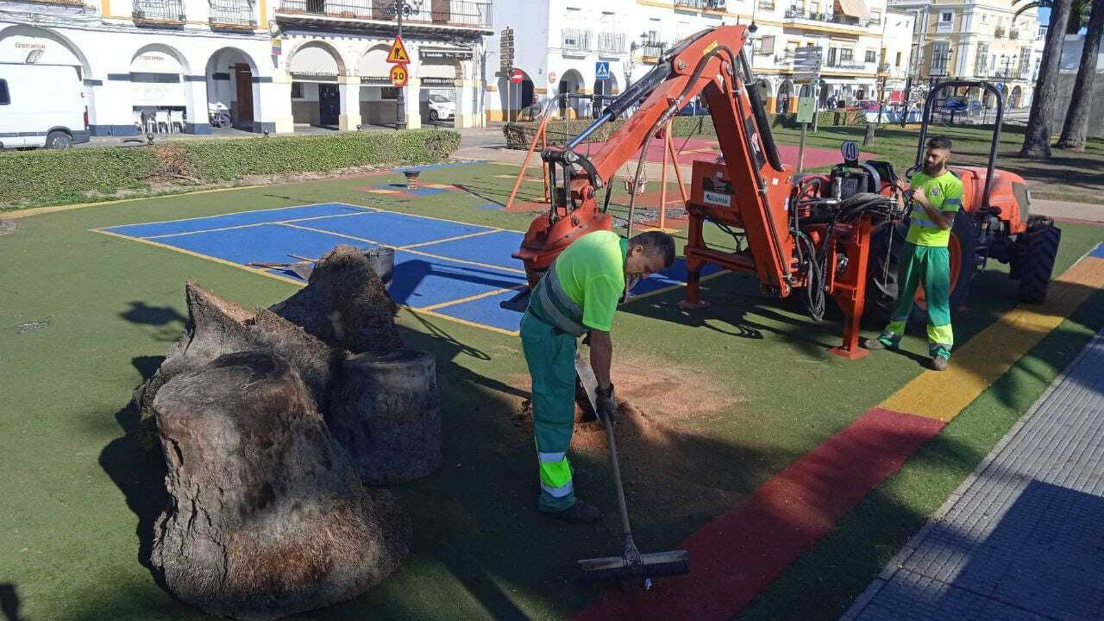 Otro de las intervenciones consiste en renovar toda la zona infantil del Parque Calderón, por valor de 108.000 euros.