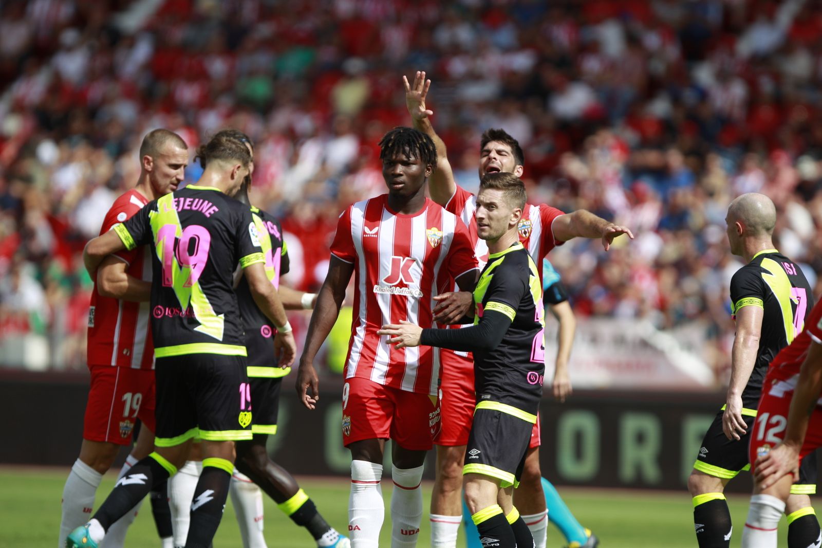 Imágenes de la U.D. Almería-Rayo Vallecano