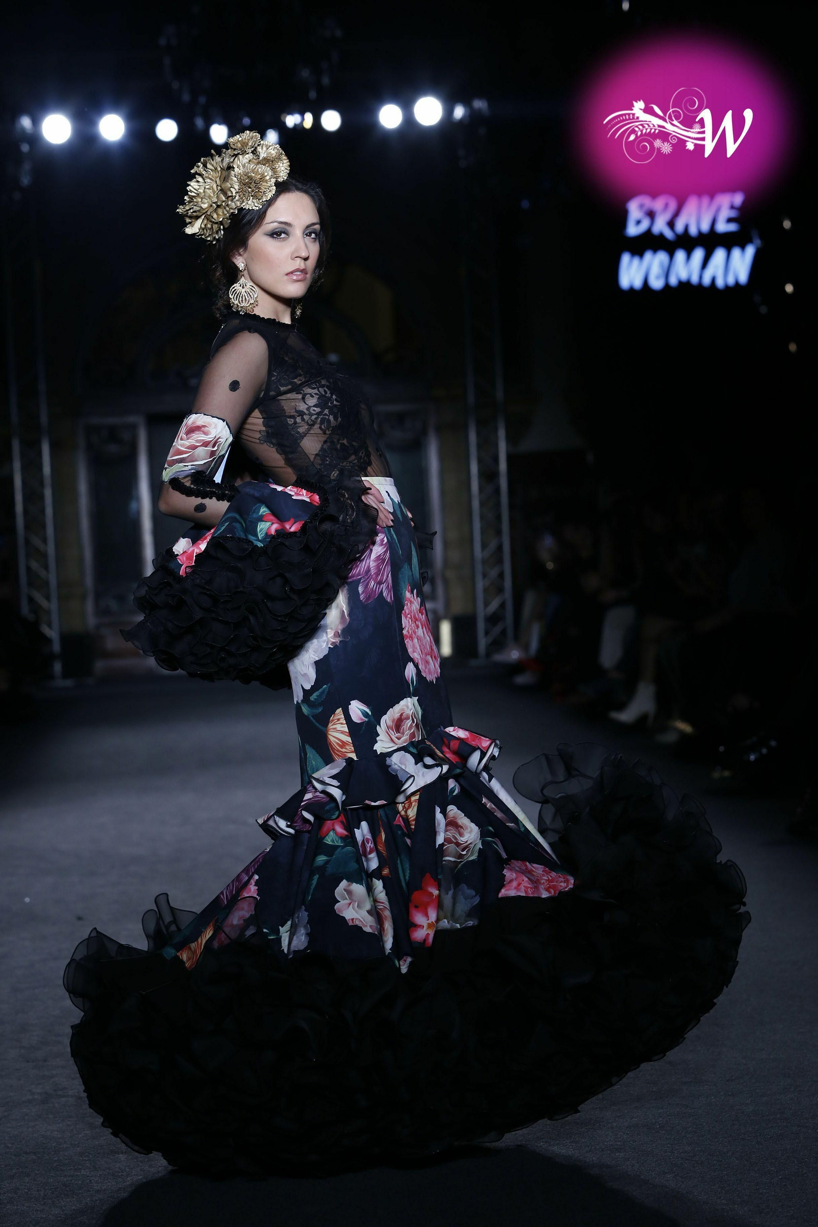 El abanico artesanía expone su colección 2020 en un desfile en We Love Flamenco, todas las fotos