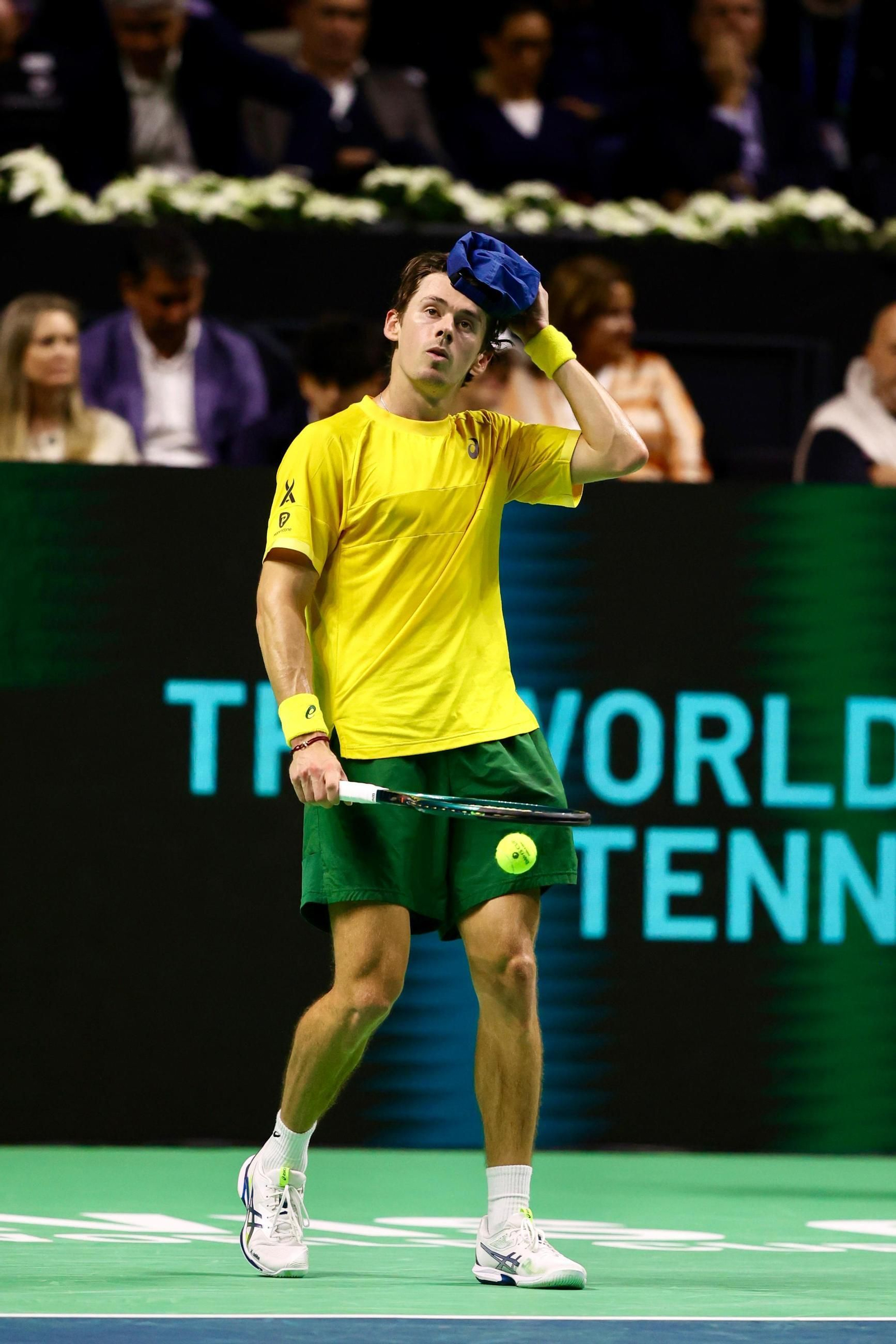 Jannik Sinner lleva a Italia a la final de la Copa Davis tras ganar a De Miñaur