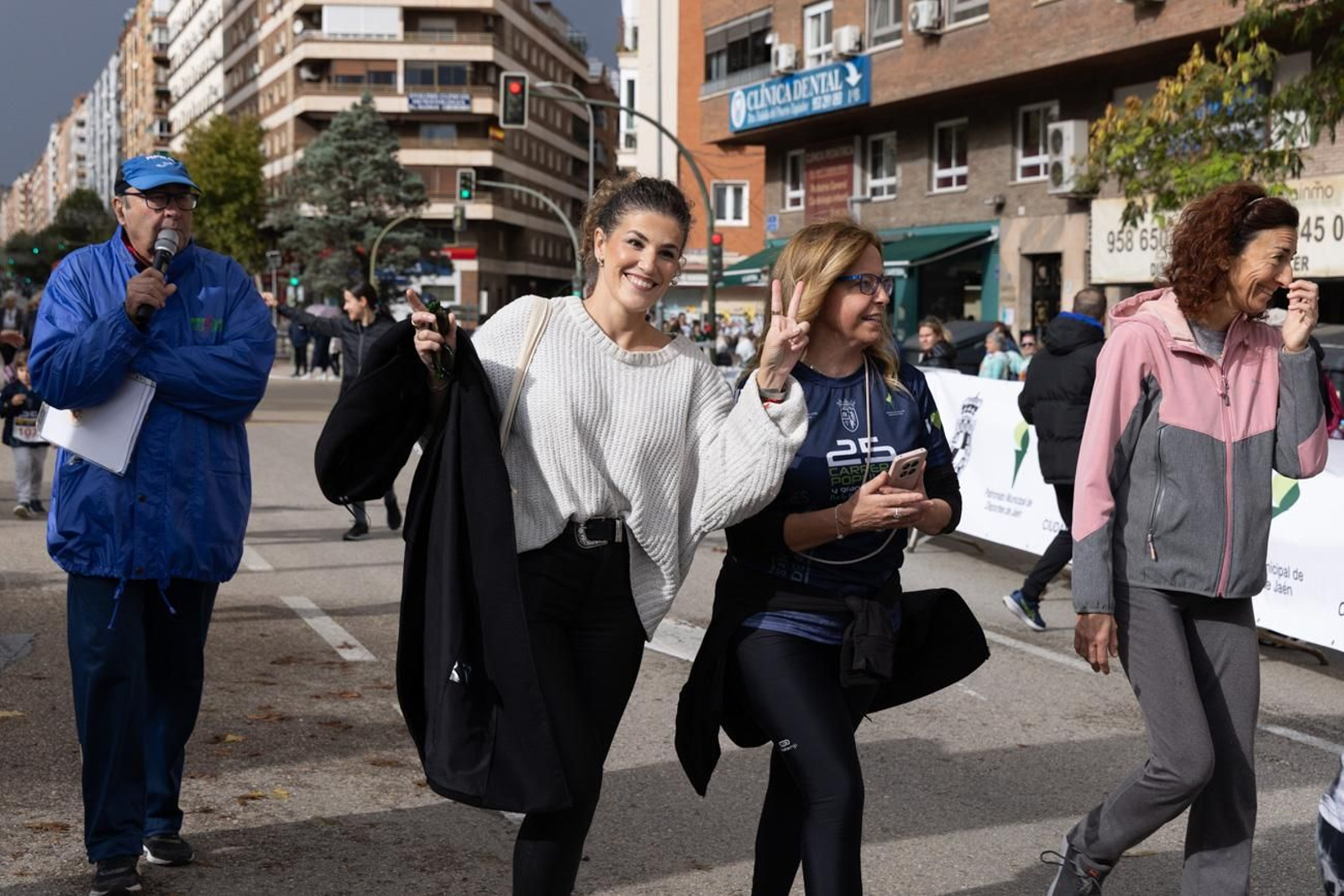 Atletismo por la paz y la integración en la XXV Carrera y Caminata del IES Santa Catalina de Alejandría (II)