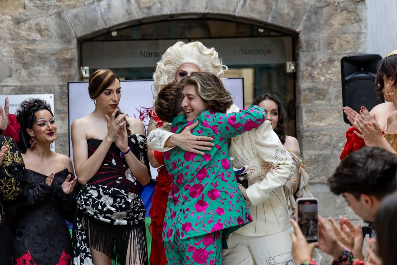 Alberto Batres, el diseñador jiennense presenta sus creaciones en el evento en el que se aborda cómo performar el género a través de la moda