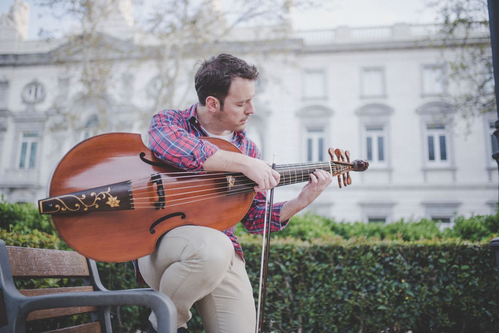 El violonchelista y violagambista Alejandro Marías.