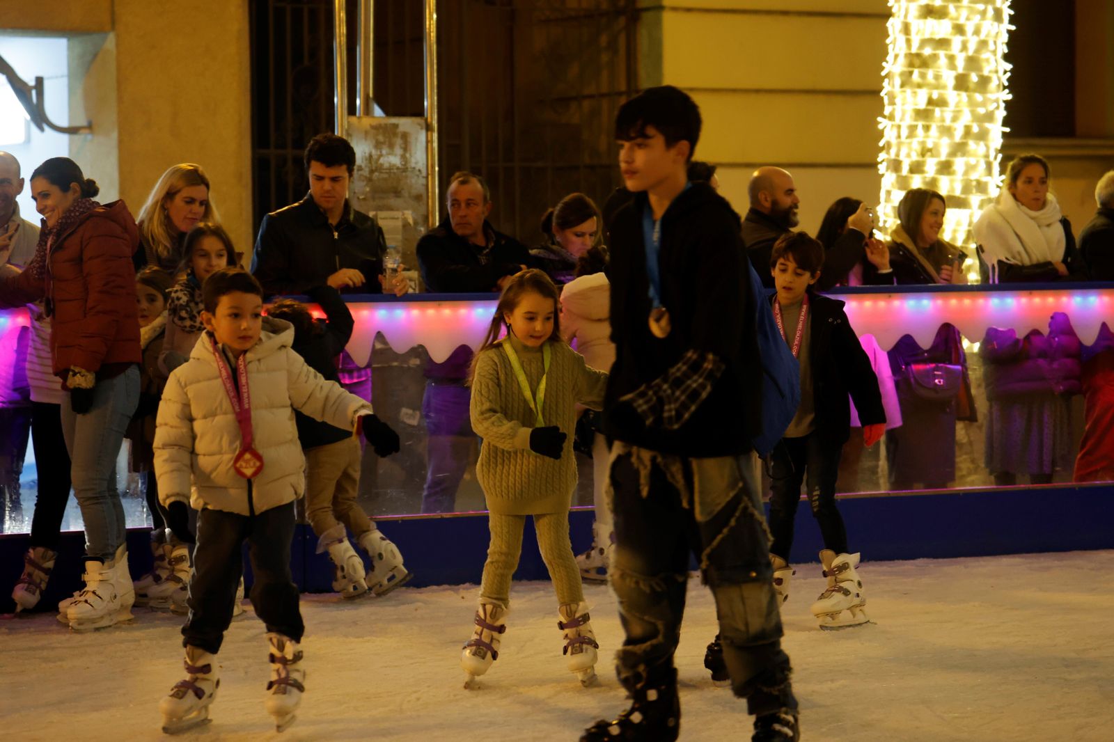 Córdoba disfruta del día de Navidad en la calle