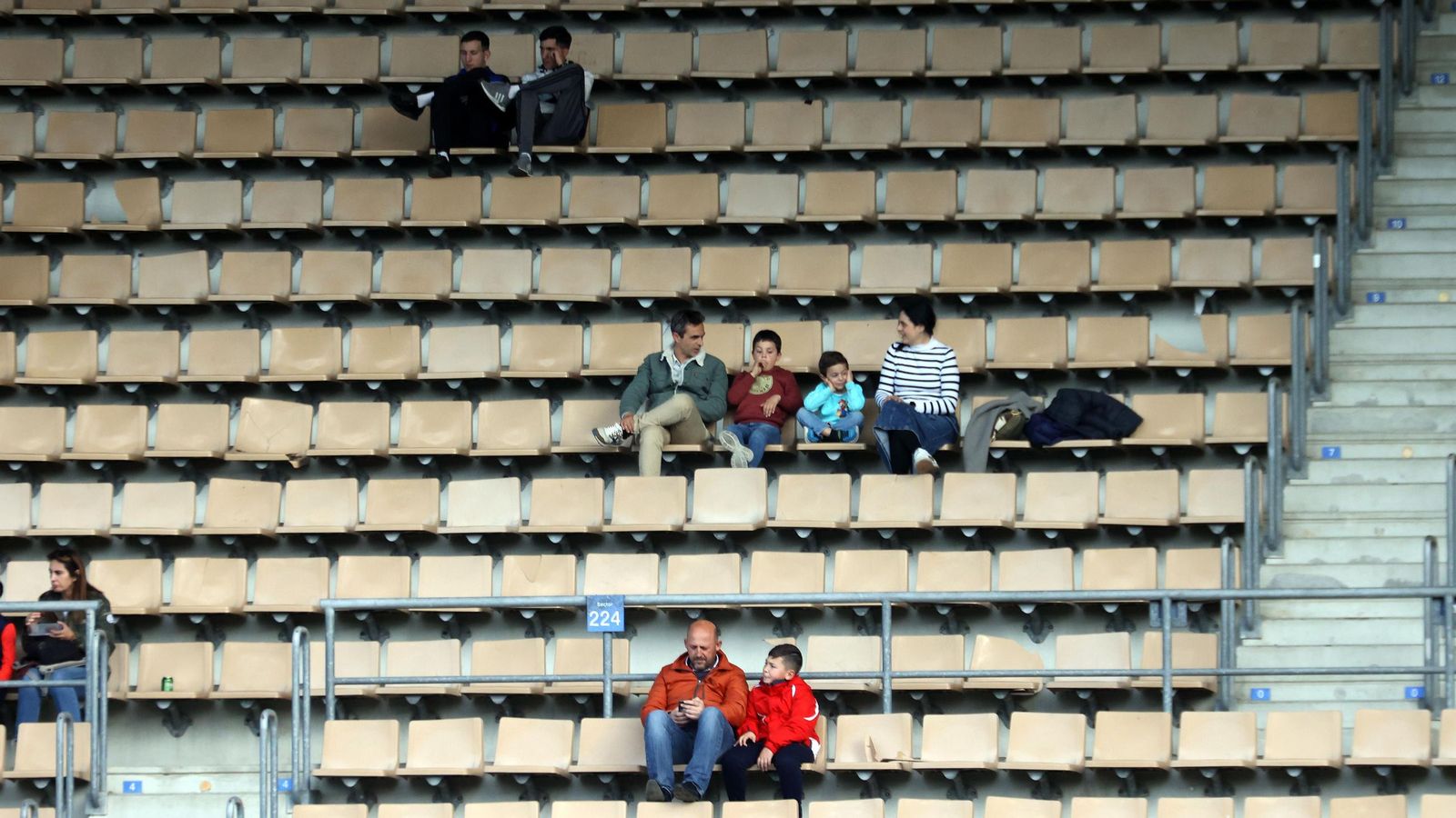 Búscate en el Xerez DFC contra el Águilas FC