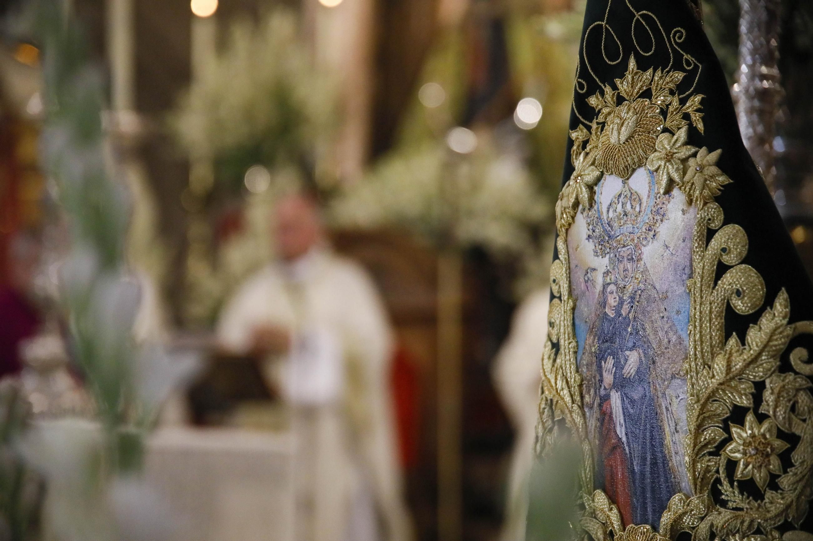 Las imágenes de la santa misa estacional presidida por el obispo de Almería, con la interpretación de Anacrusa