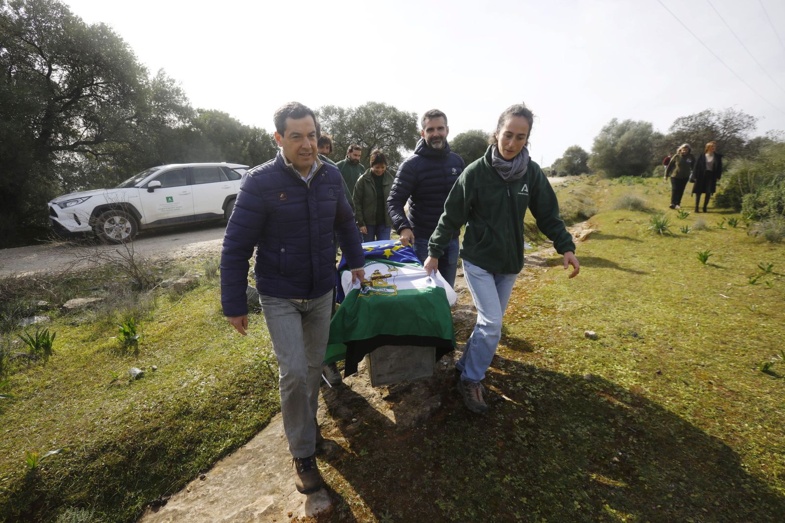 La suelta del lince 'Tempul' en Almodóvar del Río, en imágenes
