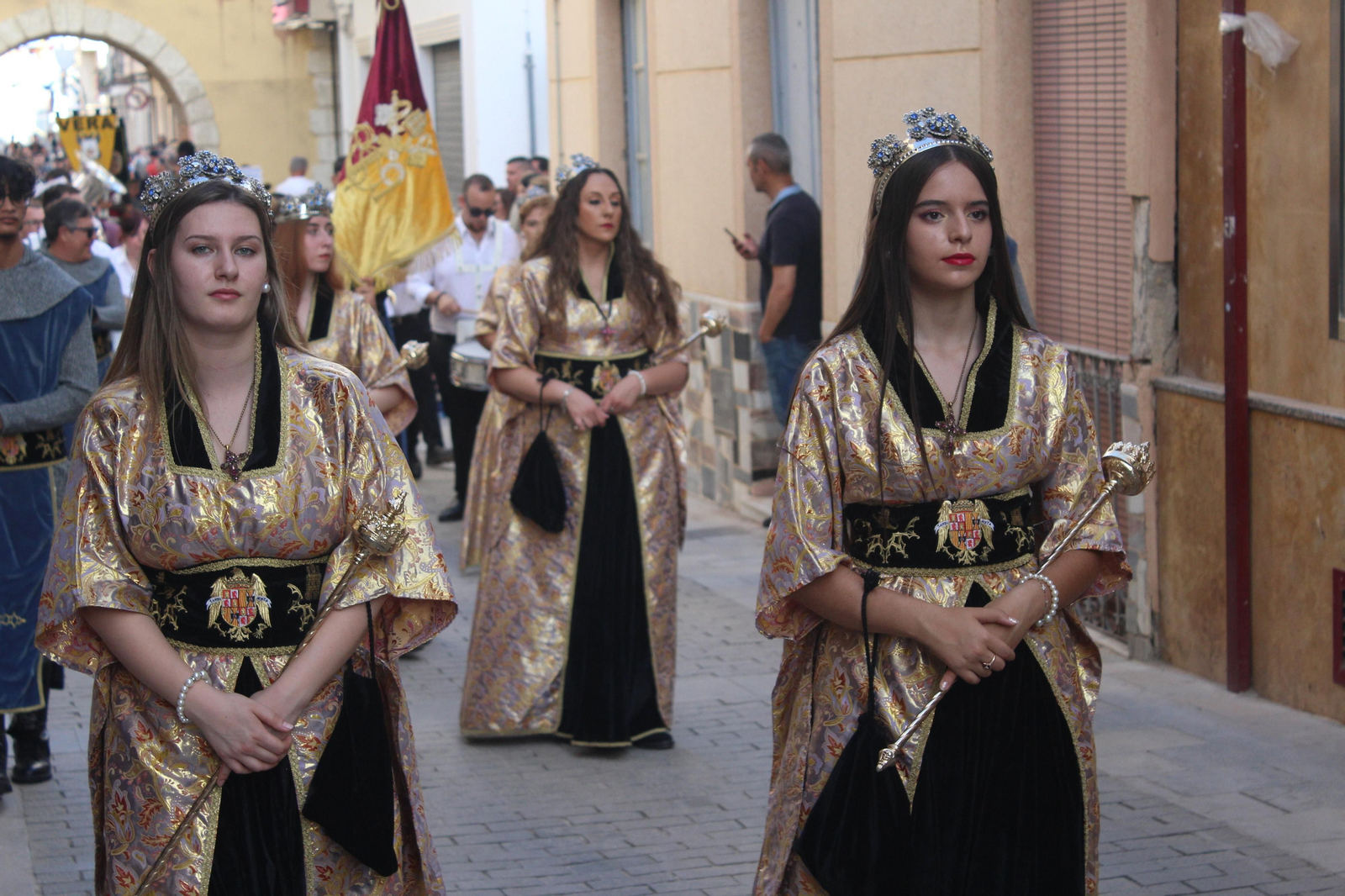 El desfile de Moros y Cristianos de Vera, en imágenes