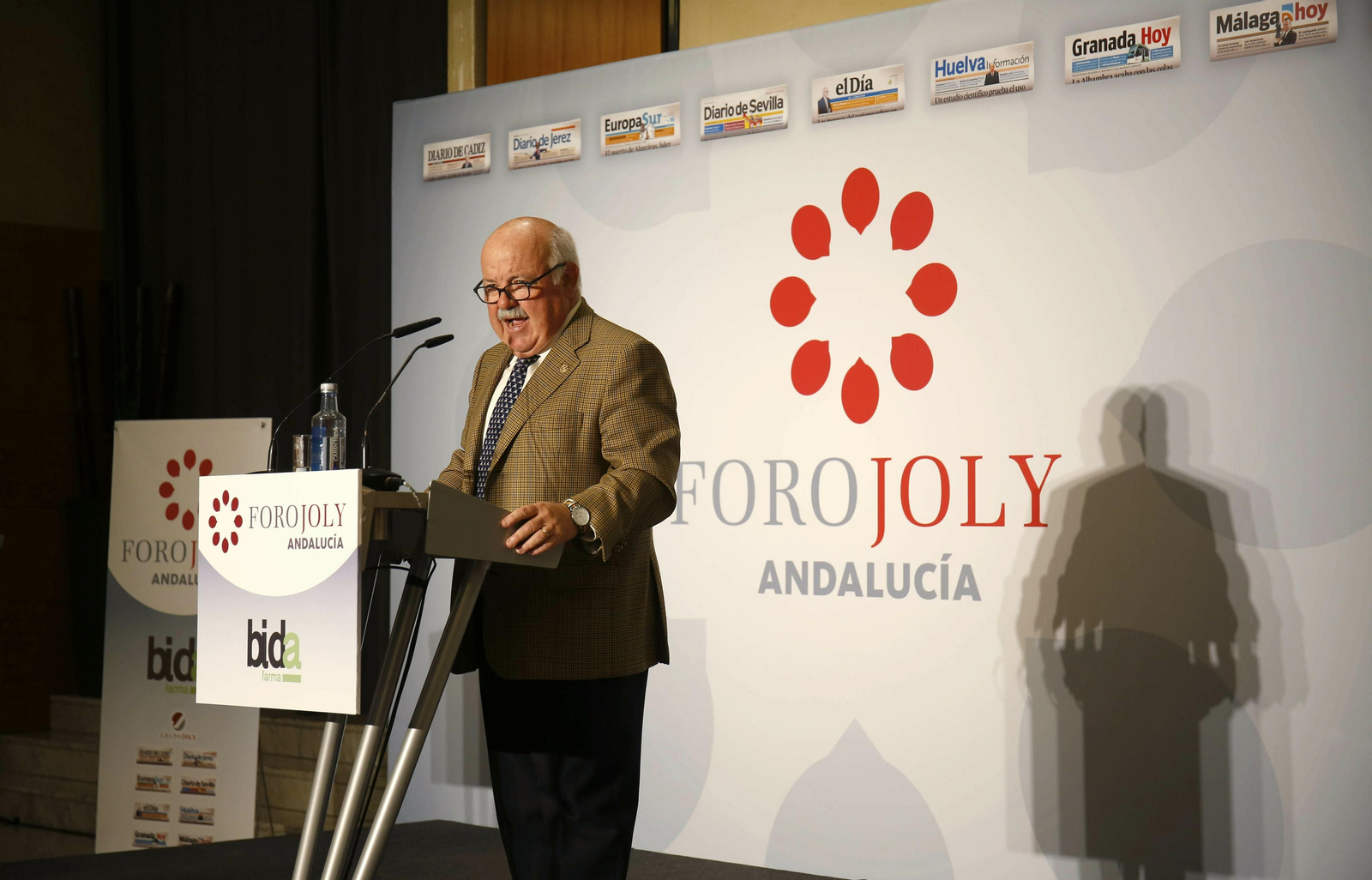 Jesús Aguirre durante su intervención en el Foro Joly Jesús Aguirre durante su intervención en el Foro Joly