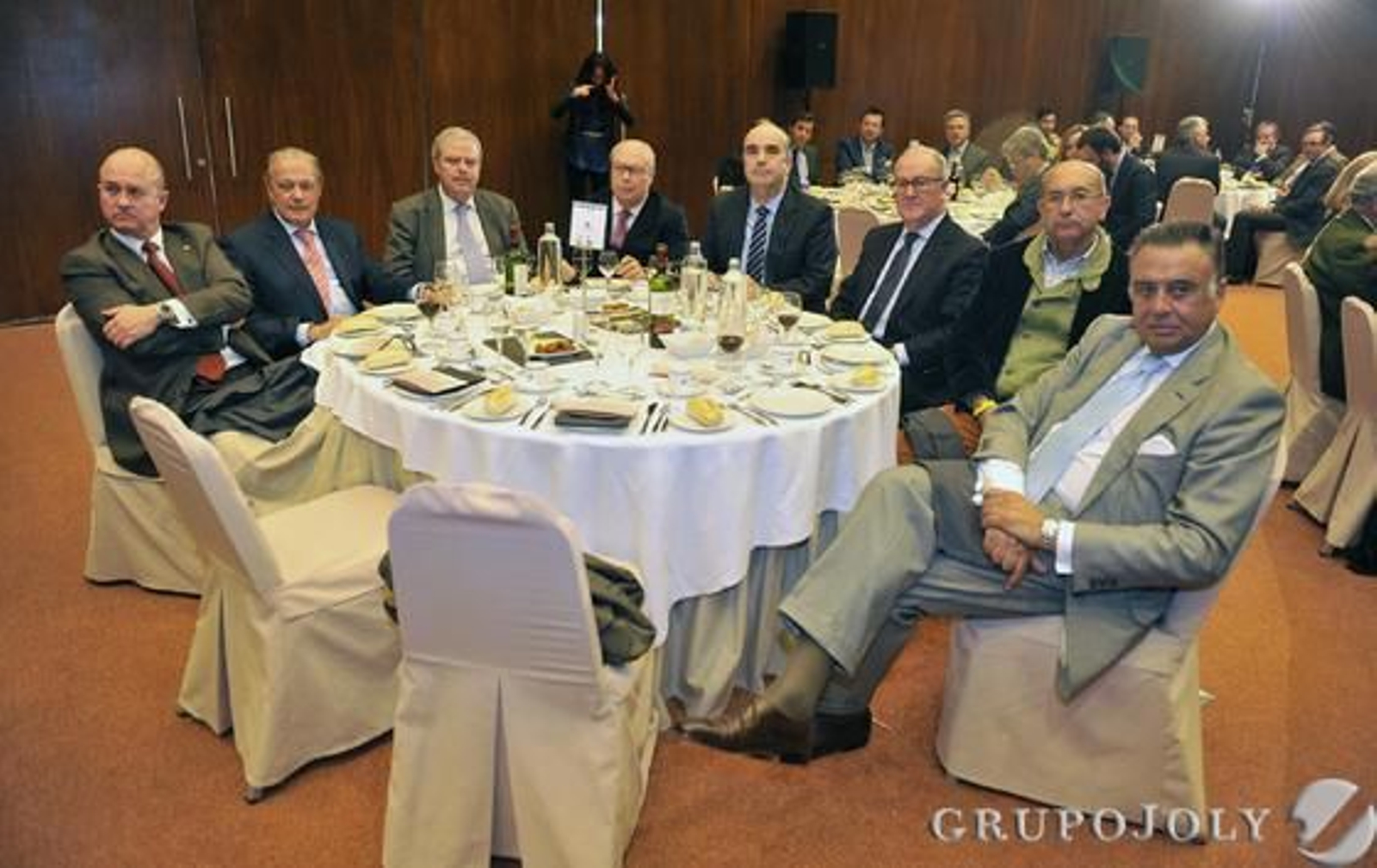 Carlos Arizaga de Pablo-Blanco, Ángel Ojeda Avilés, Ricardo Ríos, Luis Carlos Peris, Francisco Campos, Germán Ayora, Manuel Jesús Marchena y Felipe Maestro. / Juan Carlos Vázquez