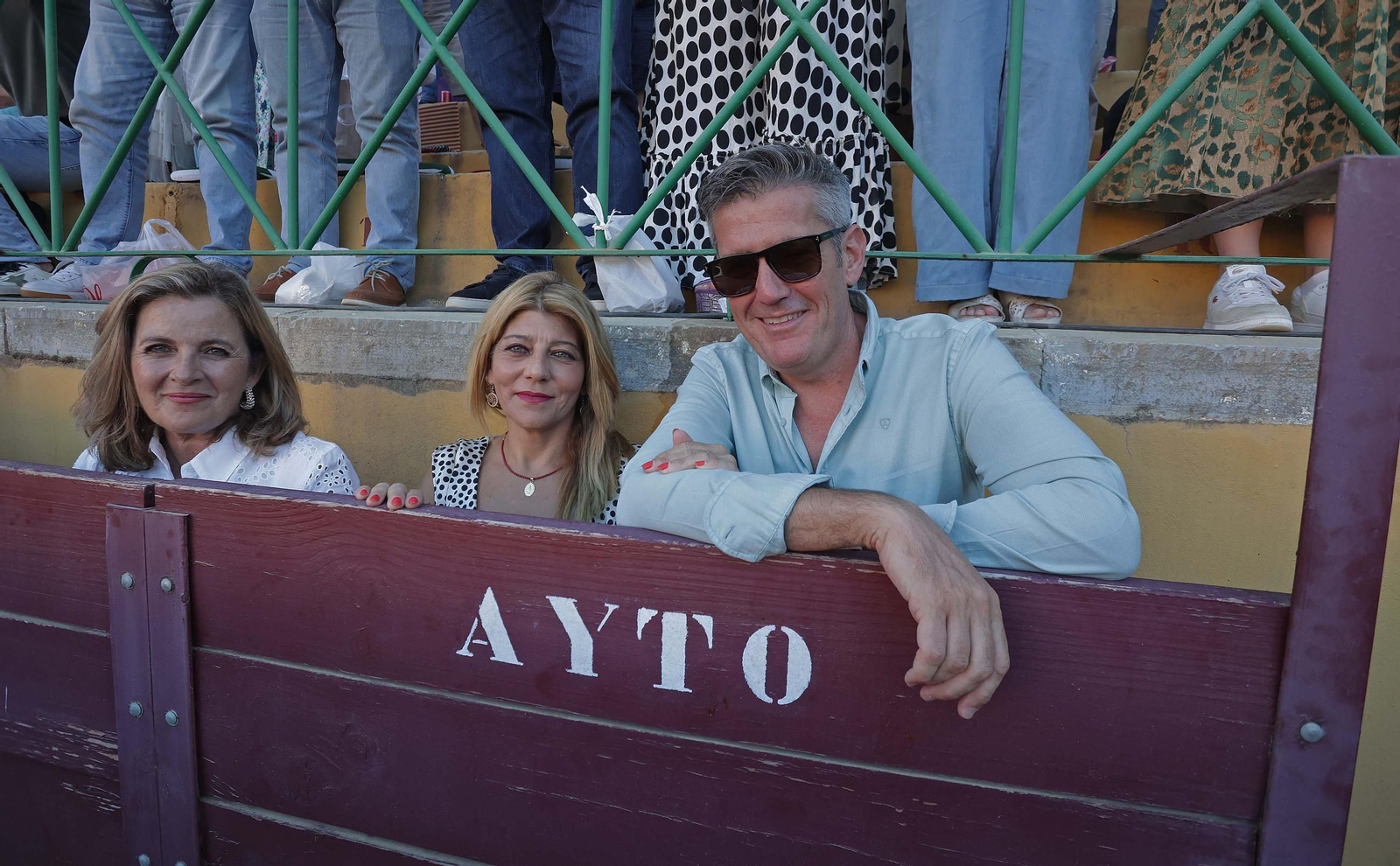 Búscate en la Plaza de Toros 'El Arenal' durante la novilla mixta con picadores del sábado de la Feria de La Línea