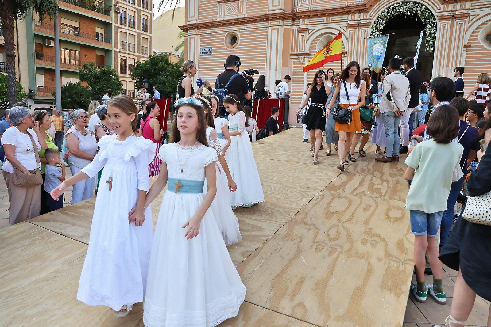 Imágenes de la procesión del Corpus Christi por las calles de Huelva
