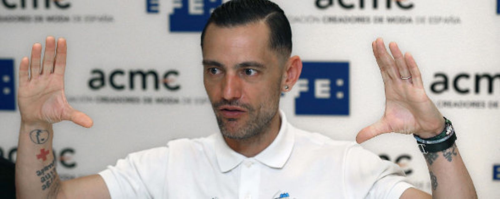 El diseñador David Delfín ha sabido crear su estilo propio y definido en la Semana de la Moda de Madrid. EFE.