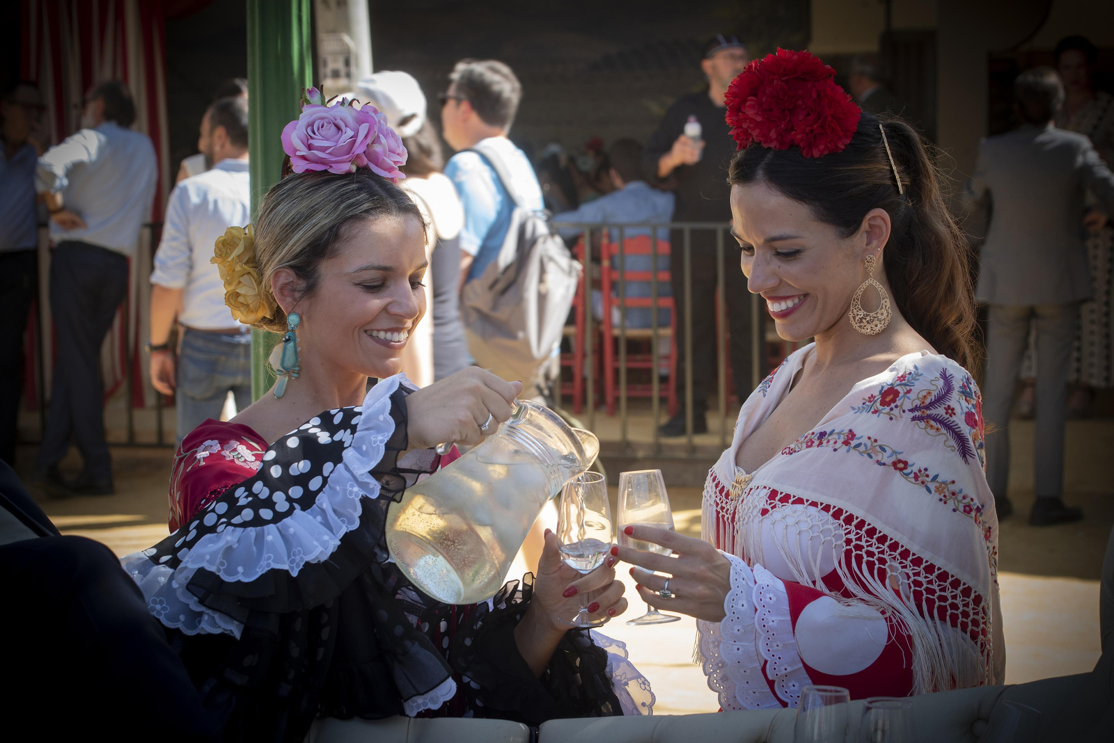Sube la temperatura y el glamour en el lunes de Feria de Abril 2023