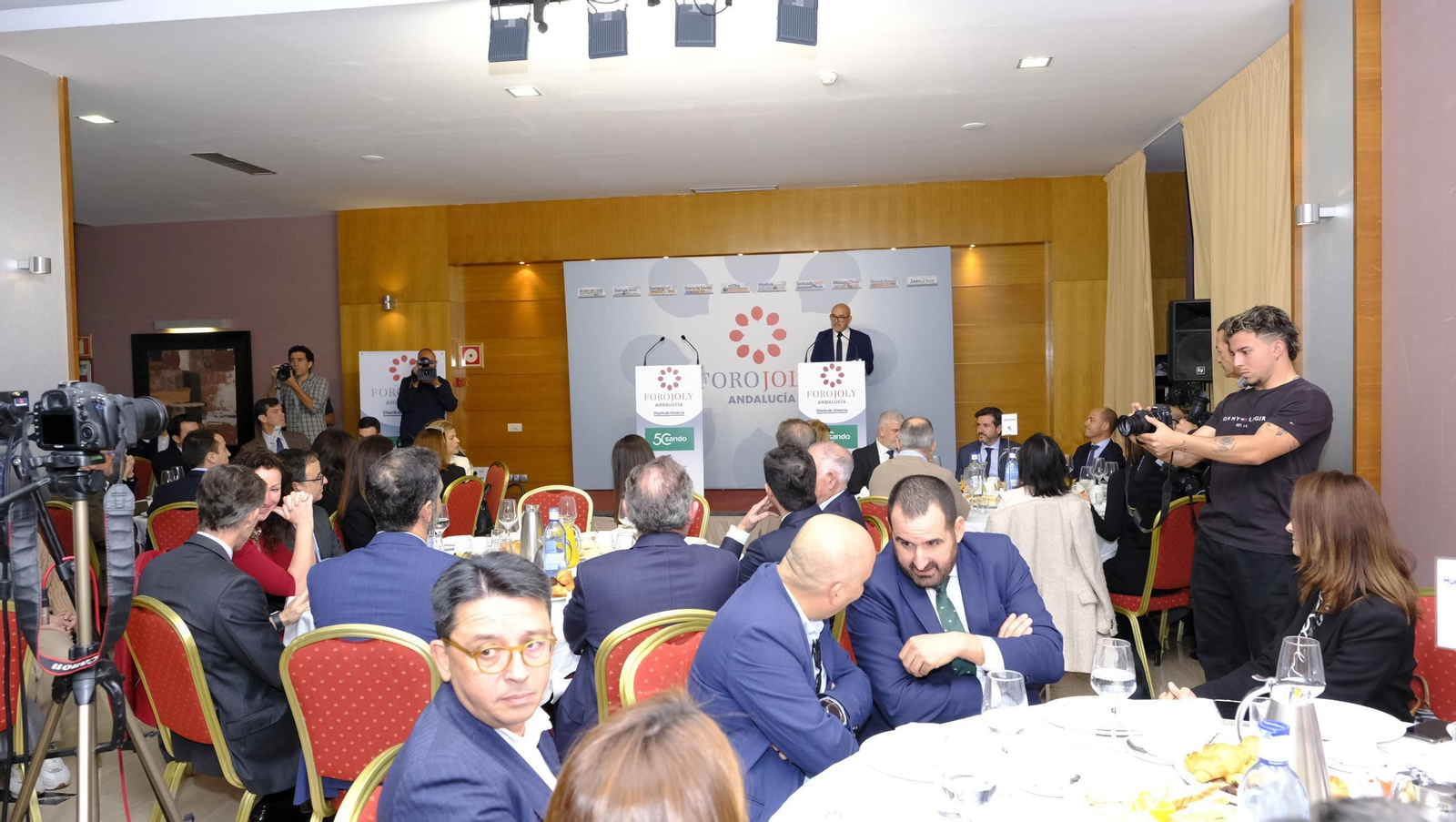 Foro Joly Andalucía-Sando, con el Consejero de Agricultura Ramón Fernández-Pacheco, en imágenes