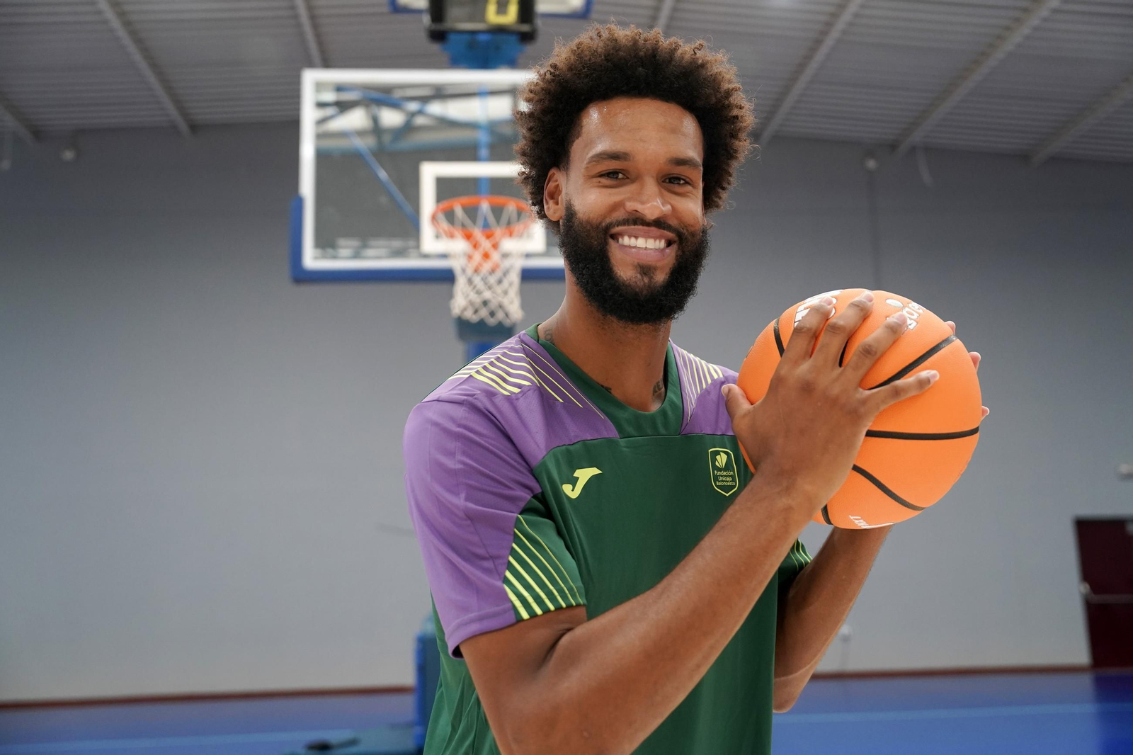 La presentación de James Webb III con el Unicaja, en imágenes