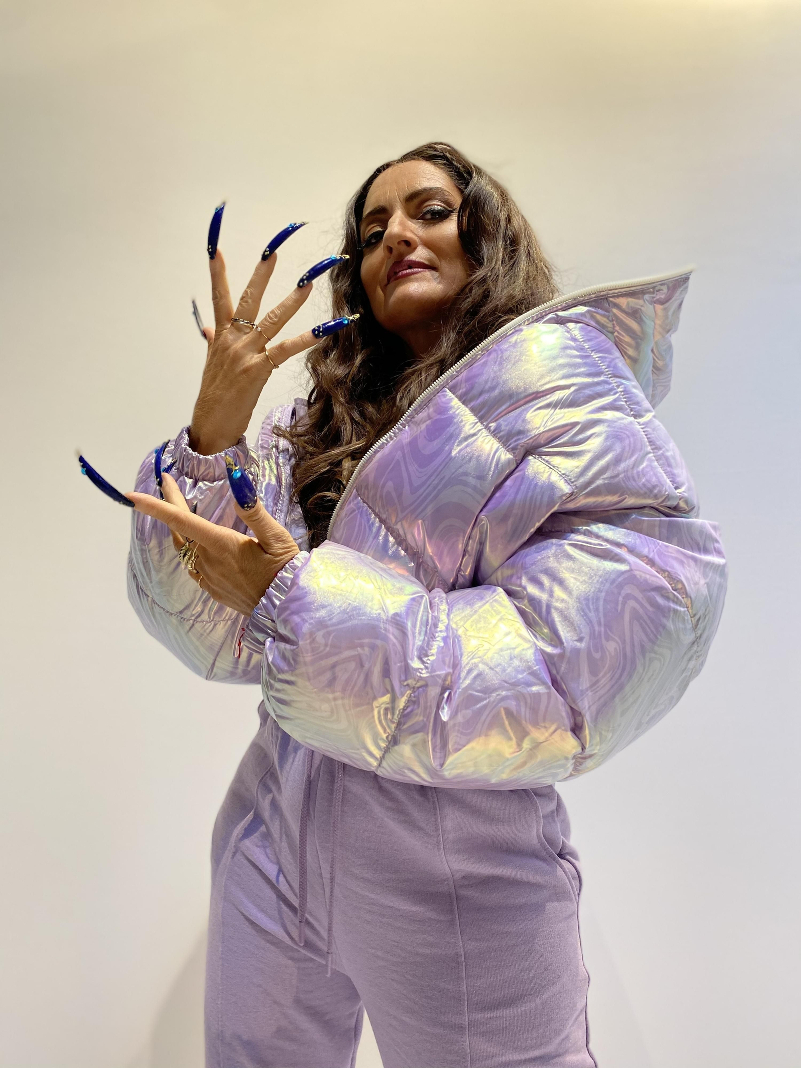 Silvia Abril caracterizada como Rosalía. Silvia Abril caracterizada como Rosalía.