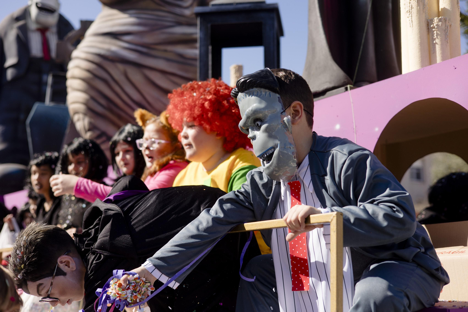 Búscate en las imágenes de la cabalgata de carnaval de San Fernando
