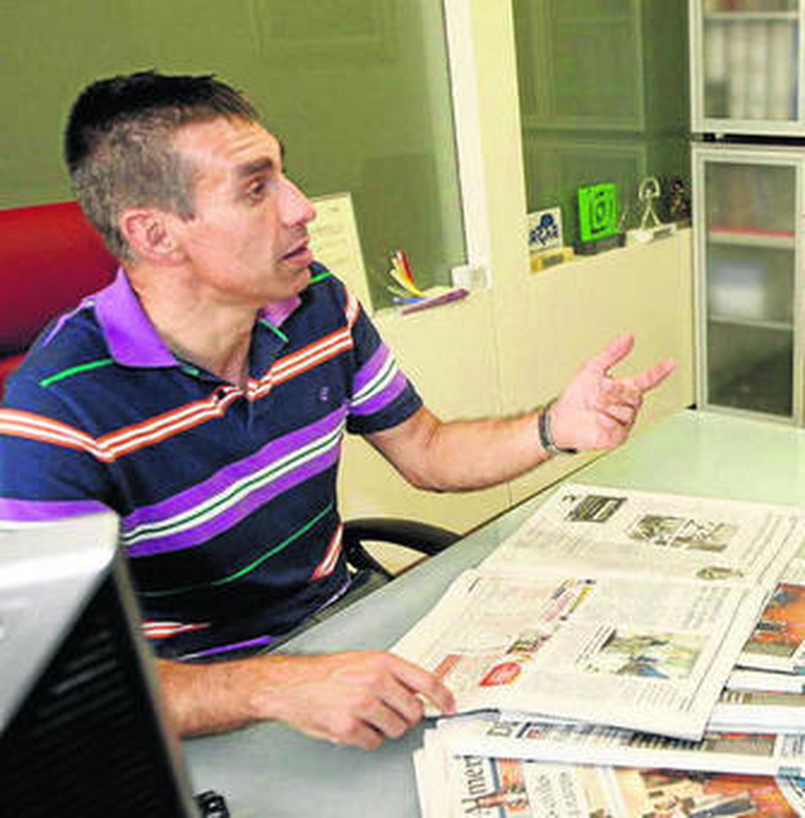 Manuel Moreno, presidente de Murgiverde en el Diario de Almería.