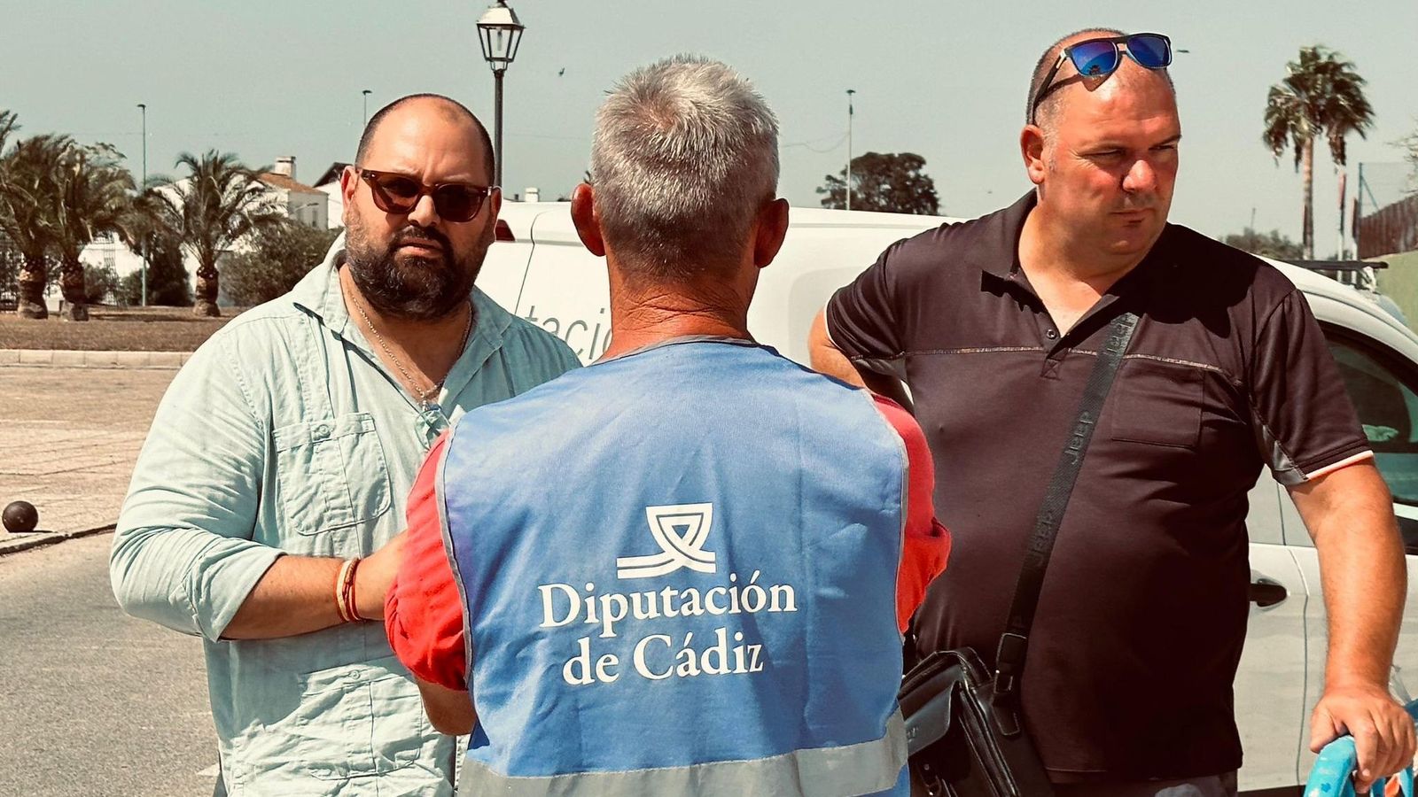 El concejal Javier Bello visitó las obras en el Poblado de Doña Blanca.