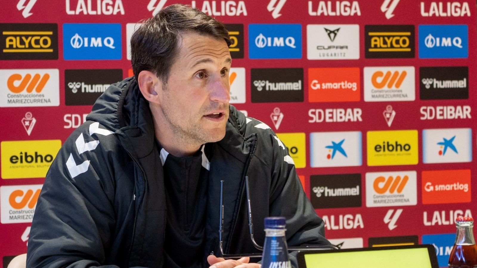 Beñat San José, técnico armero, en la comparecencia previa al encuentro contra el Almería.