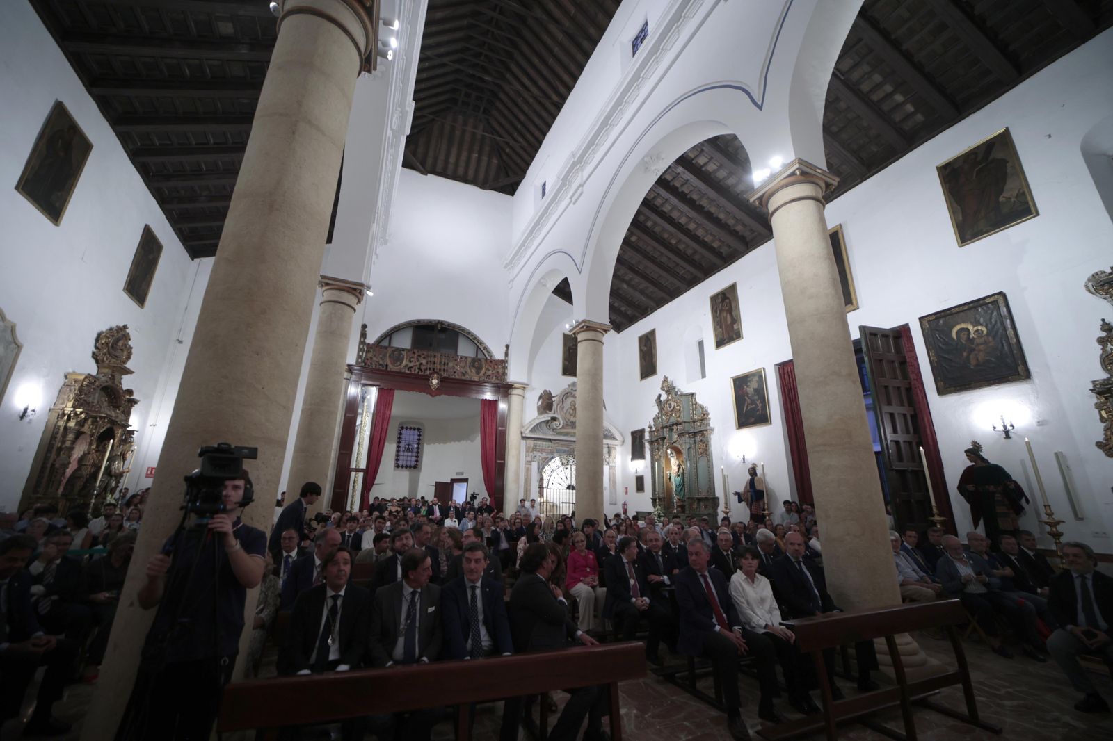Imágenes de la reapertura de la iglesia de Santiago