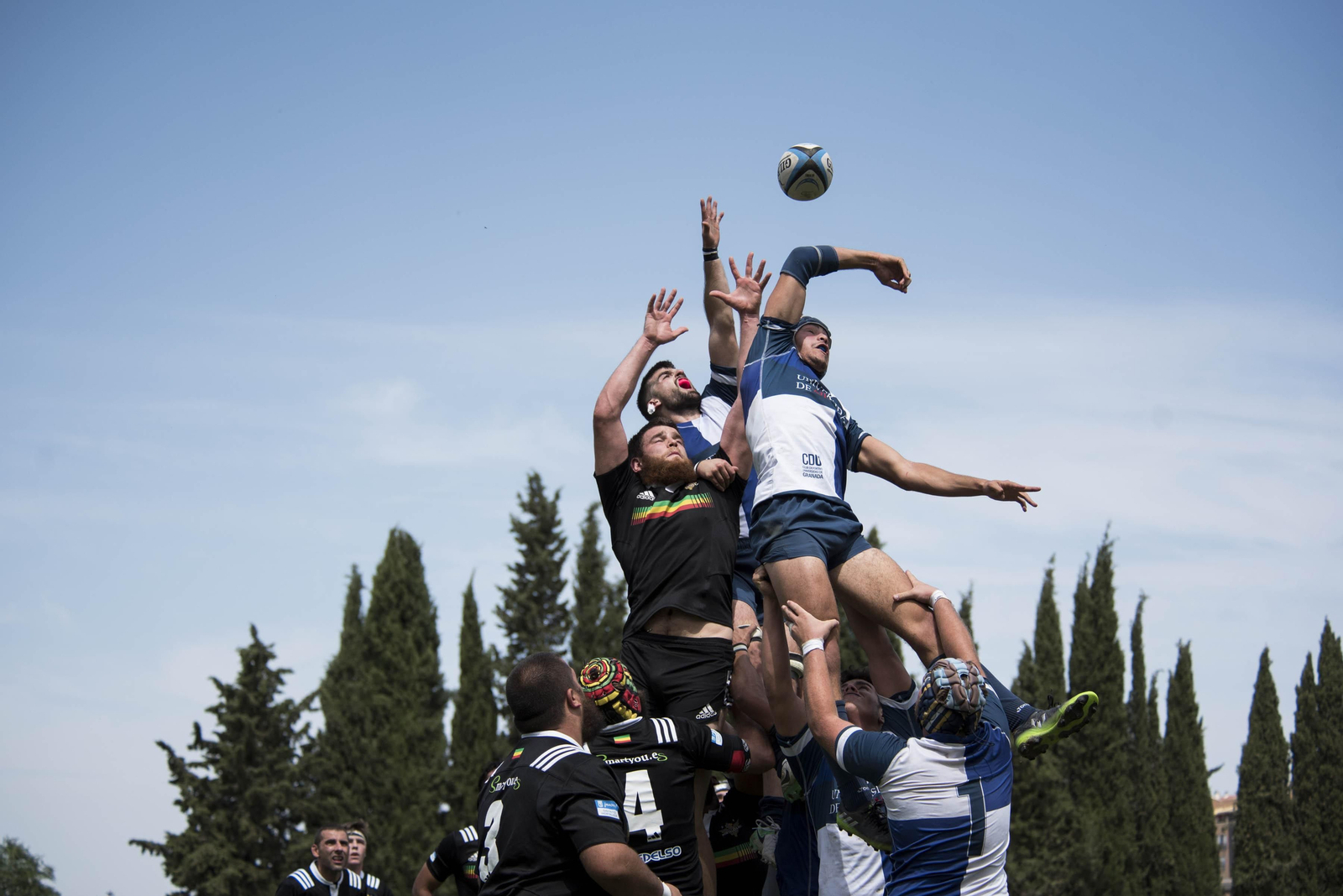 Una 'touche' un tanto deslavazada entre Universidad y Hortaleza.