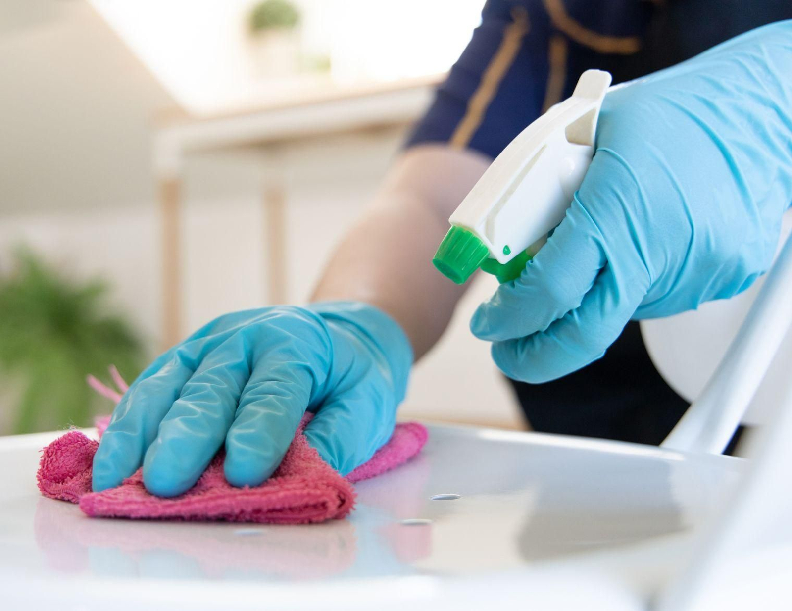 Así es la herramienta gratuita para realizar la evaluación de riesgos laborales de las empleadas del hogar.