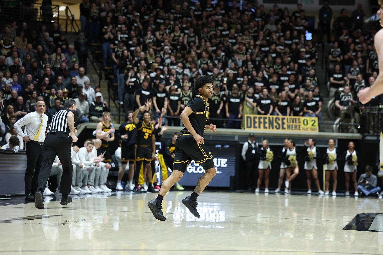 NCAA: Álvaro Folgueiras, 4 puntos y un buen mate en la derrota de Iowa