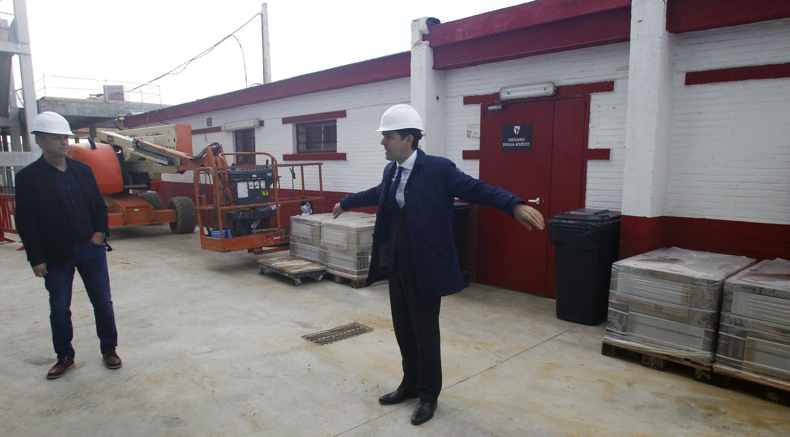 Las imágenes de la visita a las obras de la Ciudad Deportiva del Sevilla