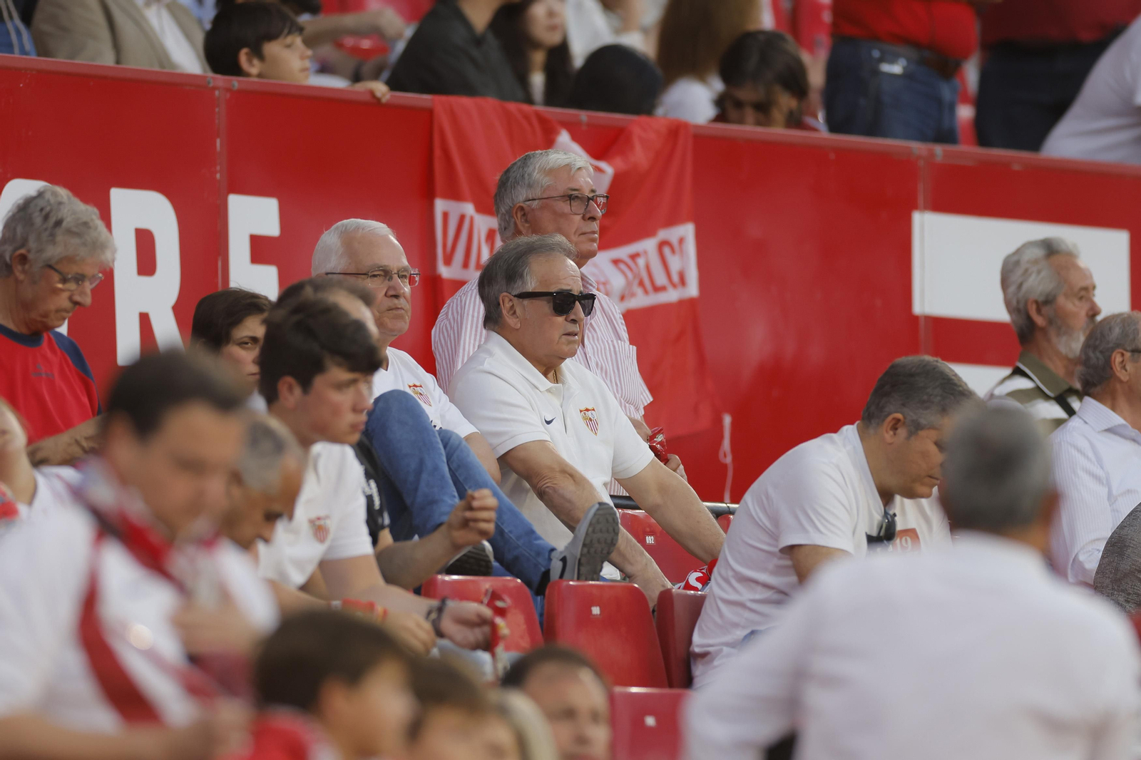 Búscate en las fotos del Sevilla -Villarreal