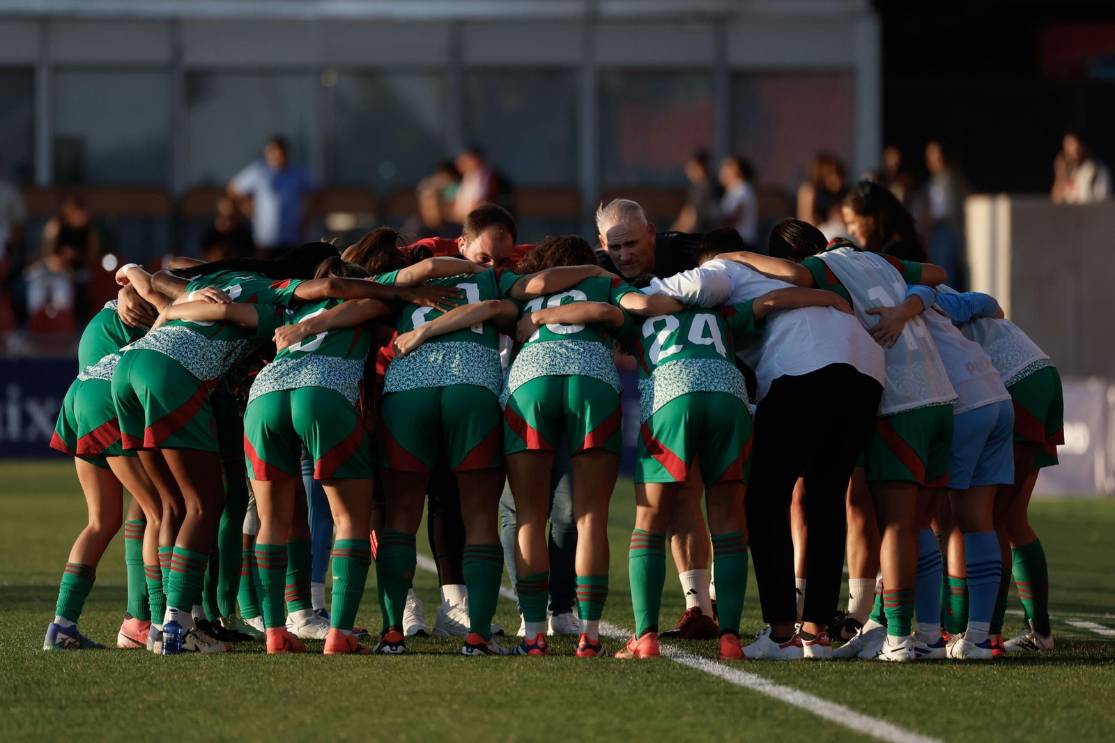 El debut del Granada CF femenino en imágenes