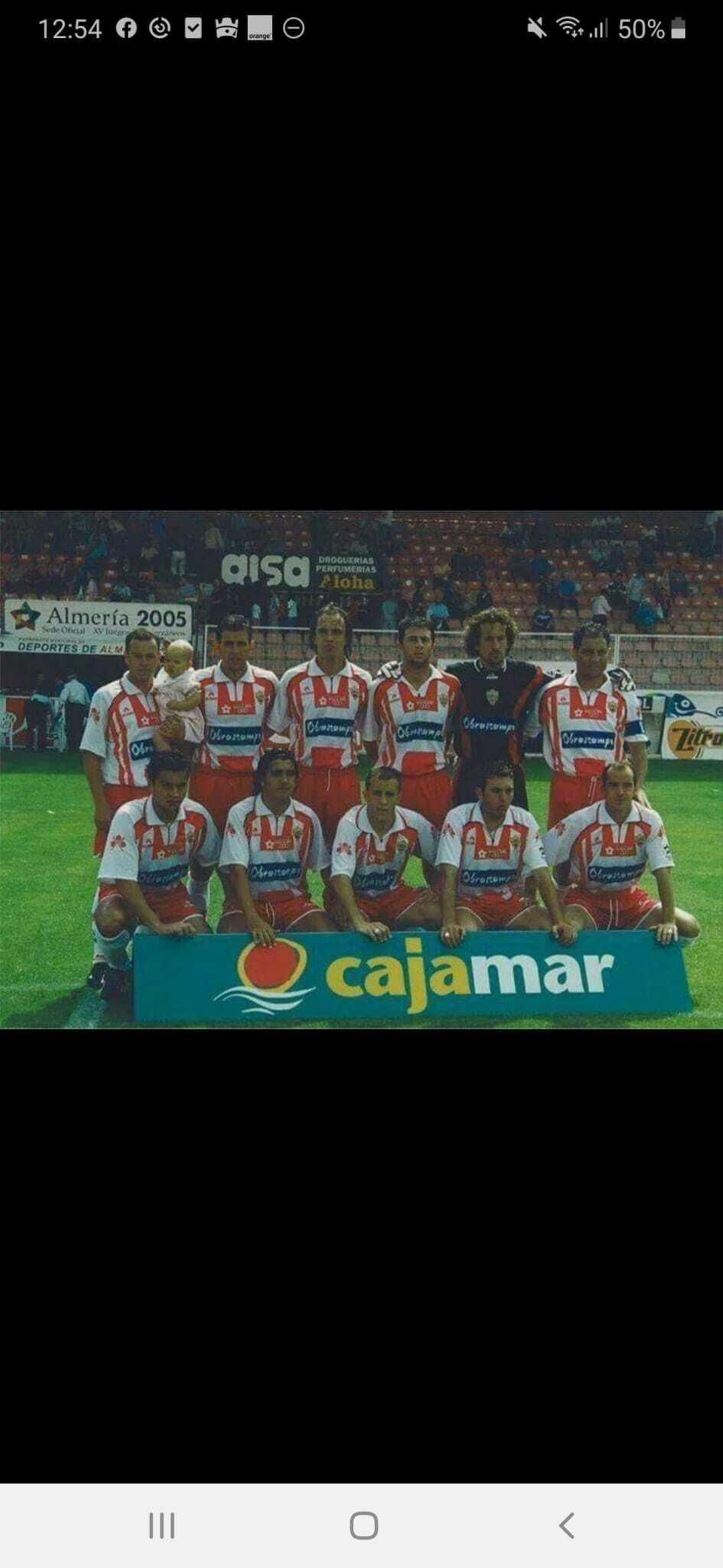 Un once de la UDA en la temporada del ascenso a Segunda, con Pía arriba a la derecha.