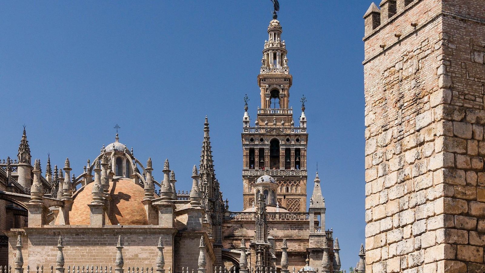 Parte de la Catedral y la Giralda de Sevilla