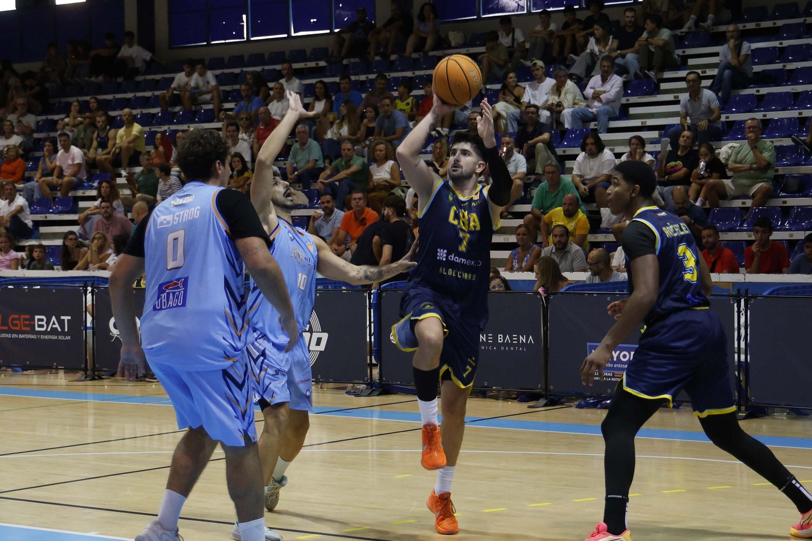 Las fotos del CB Algeciras - Unión Linense Baloncesto de la Tercera FEB