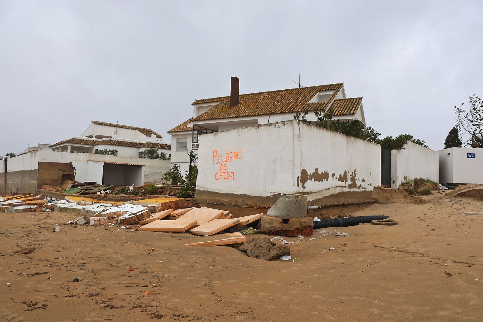 Las fotografías de los imponentes daños ocasionados por la borrasca Leonardo en El Portil