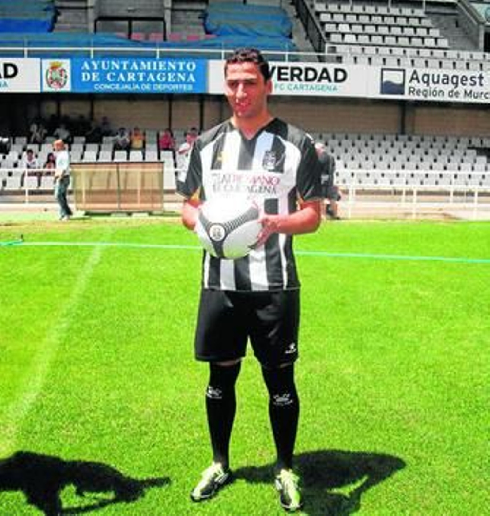 Iván Bolado, durante la presentación como nuevo jugador del Cartagena.