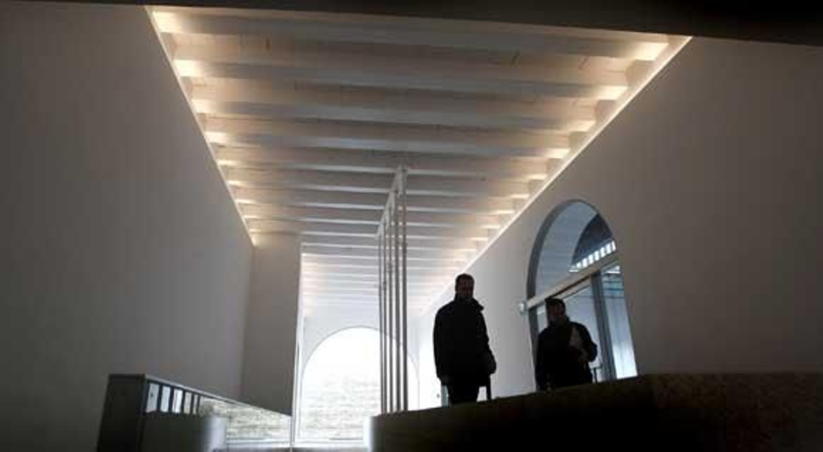 La primera de las salas, donde está el acceso directo desde la Posada del Mesón

Foto: Jose Braza