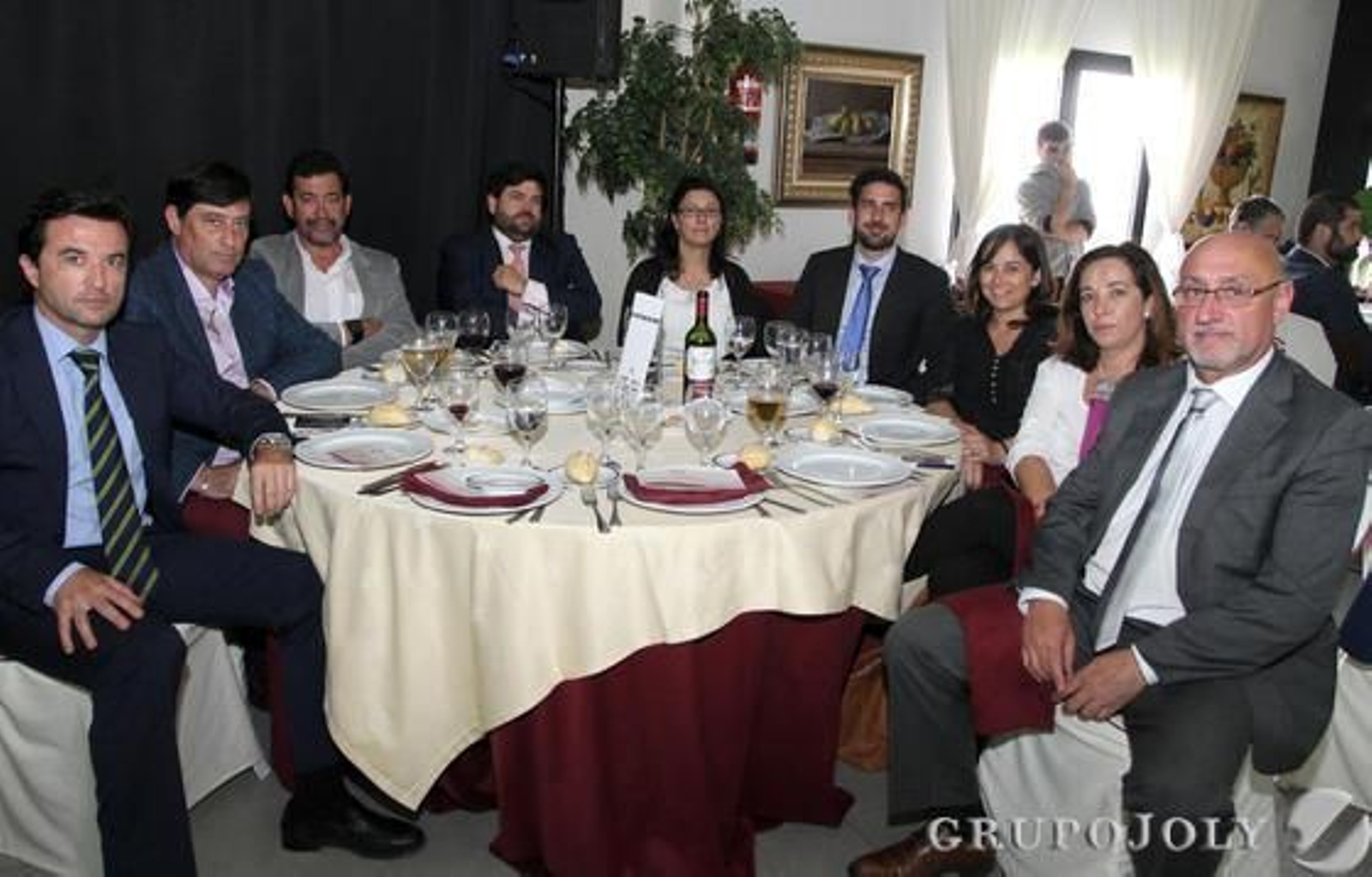 En esta imagen, aparecen de izquierda a derecha, José Antonio Camacho, Luis R. Enguita, Juan Mª González, Antonio Rivero, María del Carmen Sánchez, Francisco Motero, Ligia Álvarez, Ana Toscano y Manuel Dávila.

Foto: Canterla/Josue Correa /Alberto Dominguez