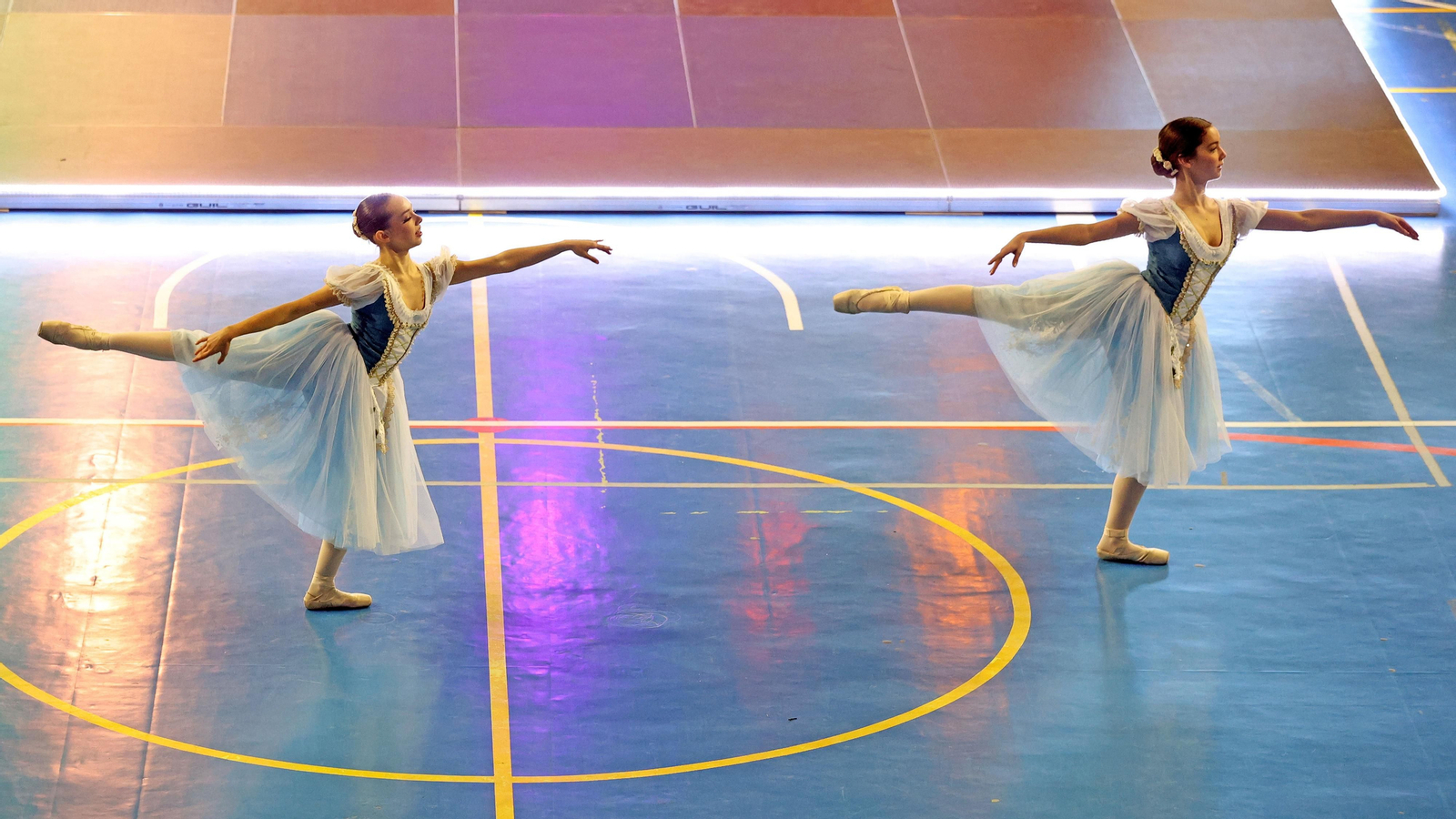Concurso de baile ‘Dancing Stars’ en el Palacio de Deportes de Chapín en Jerez