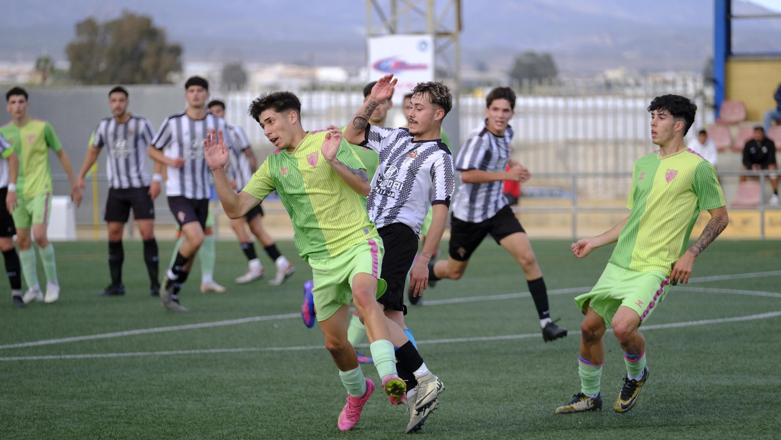 Imágenes del partido de fútbol juvenil La Cañada-Málaga