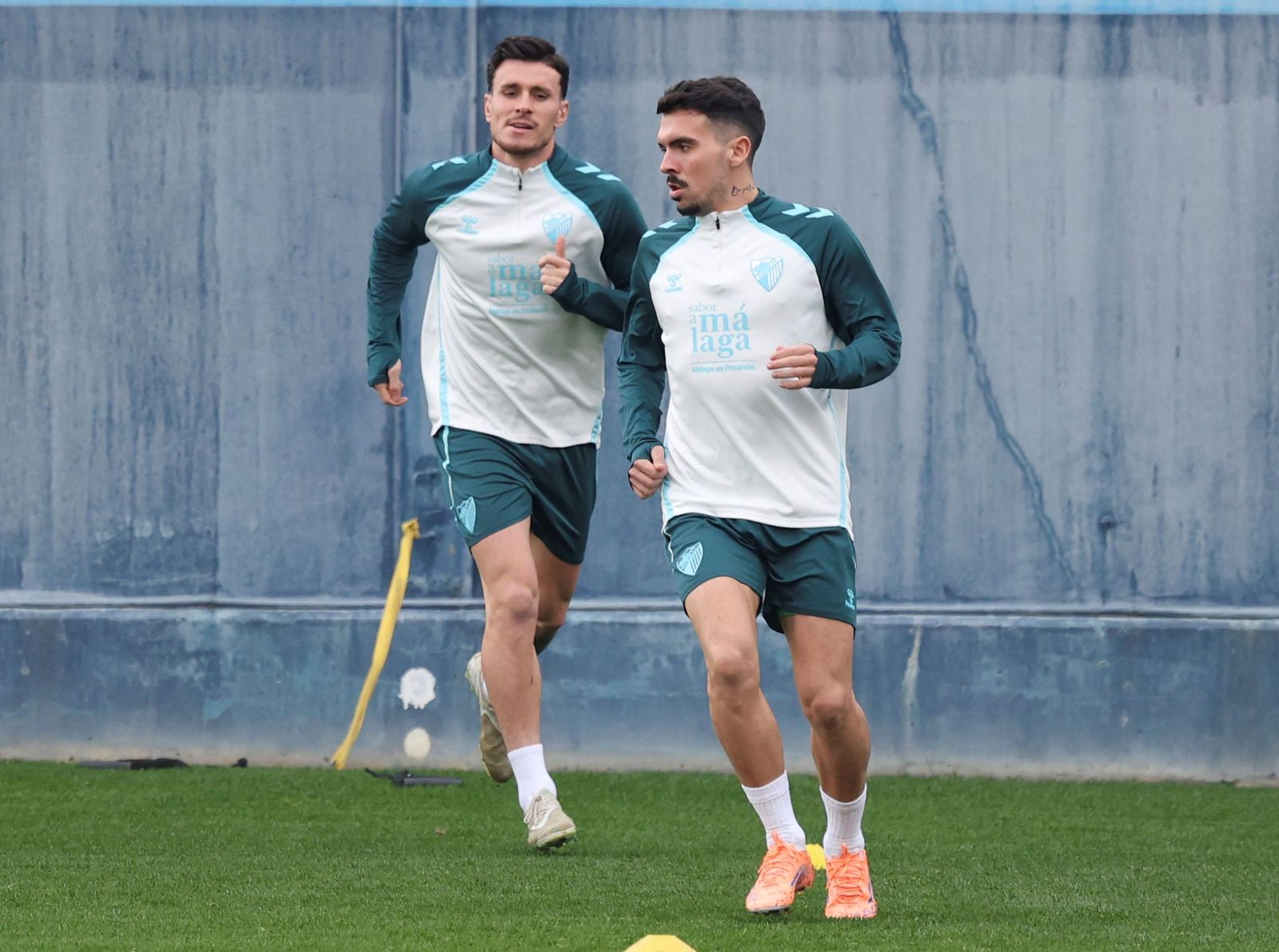 El Málaga CF vuelve al tajo sin Lobete en una semana eterna