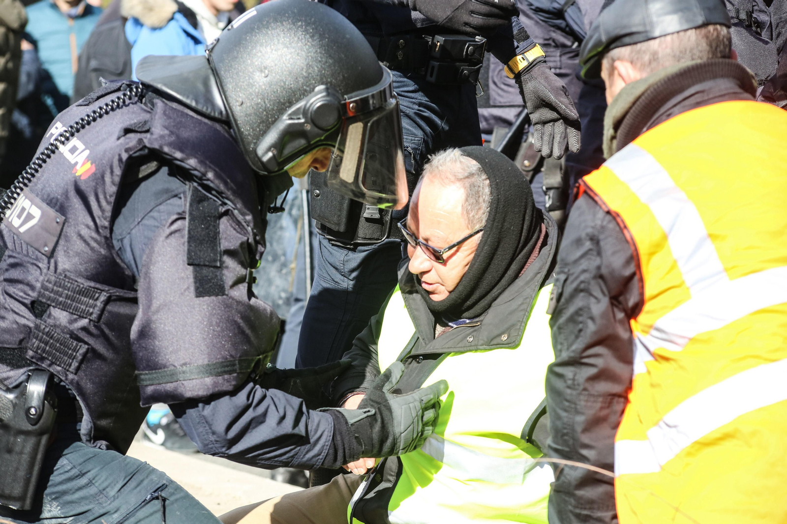 Las imágenes de las cargas policiales en Madrid