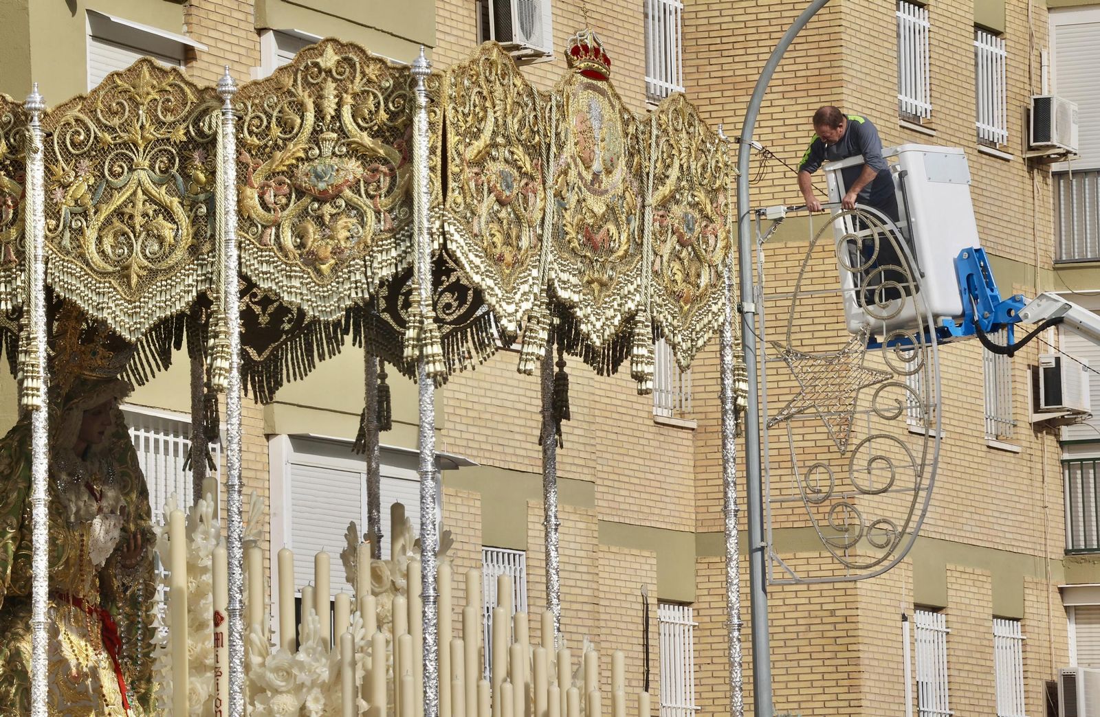 Salida extraordinaria de la Virgen del Amor