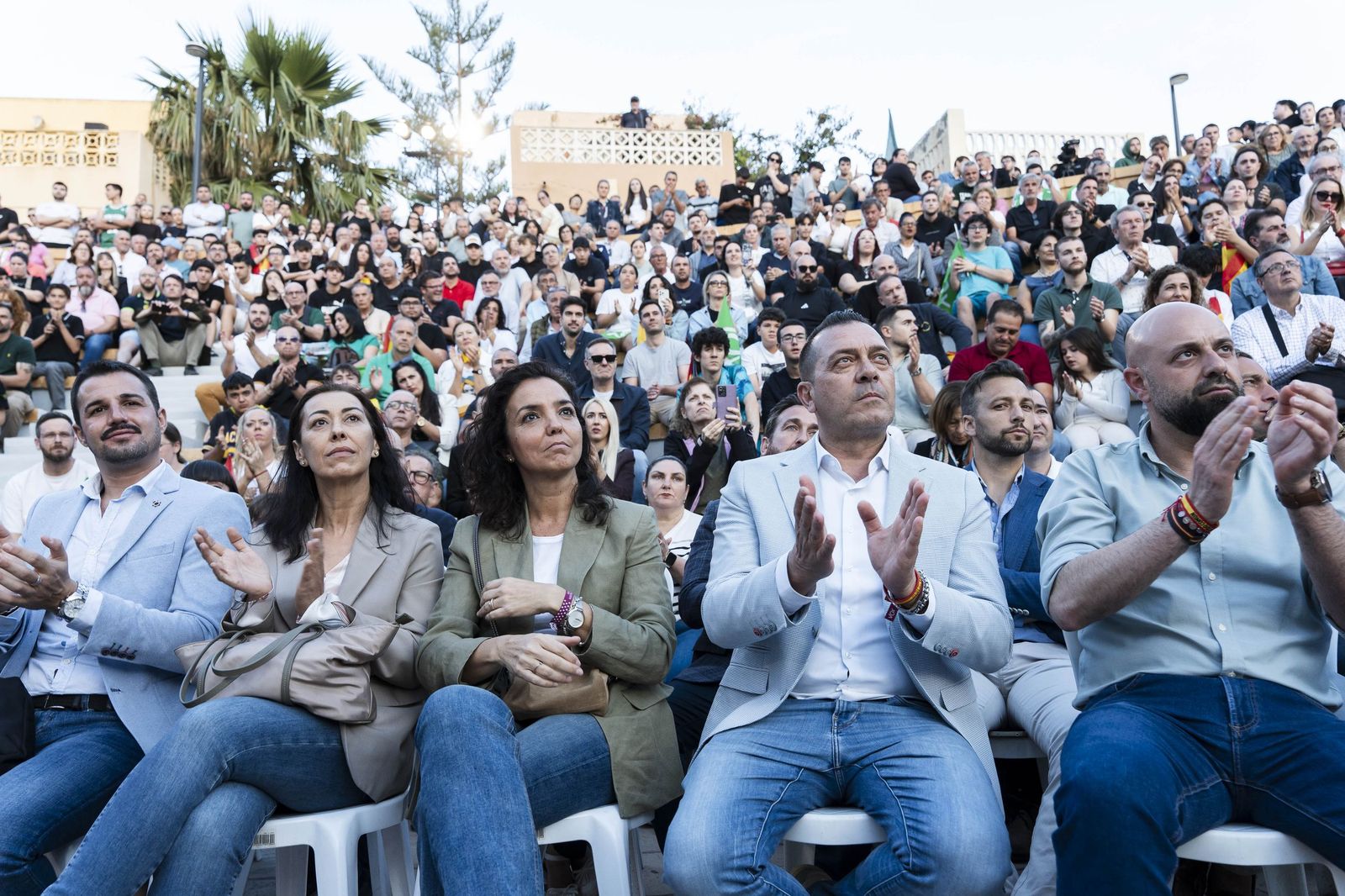Las imágenes del mitin de Vox con Santiago Abascal y Manuel Gavira en ...