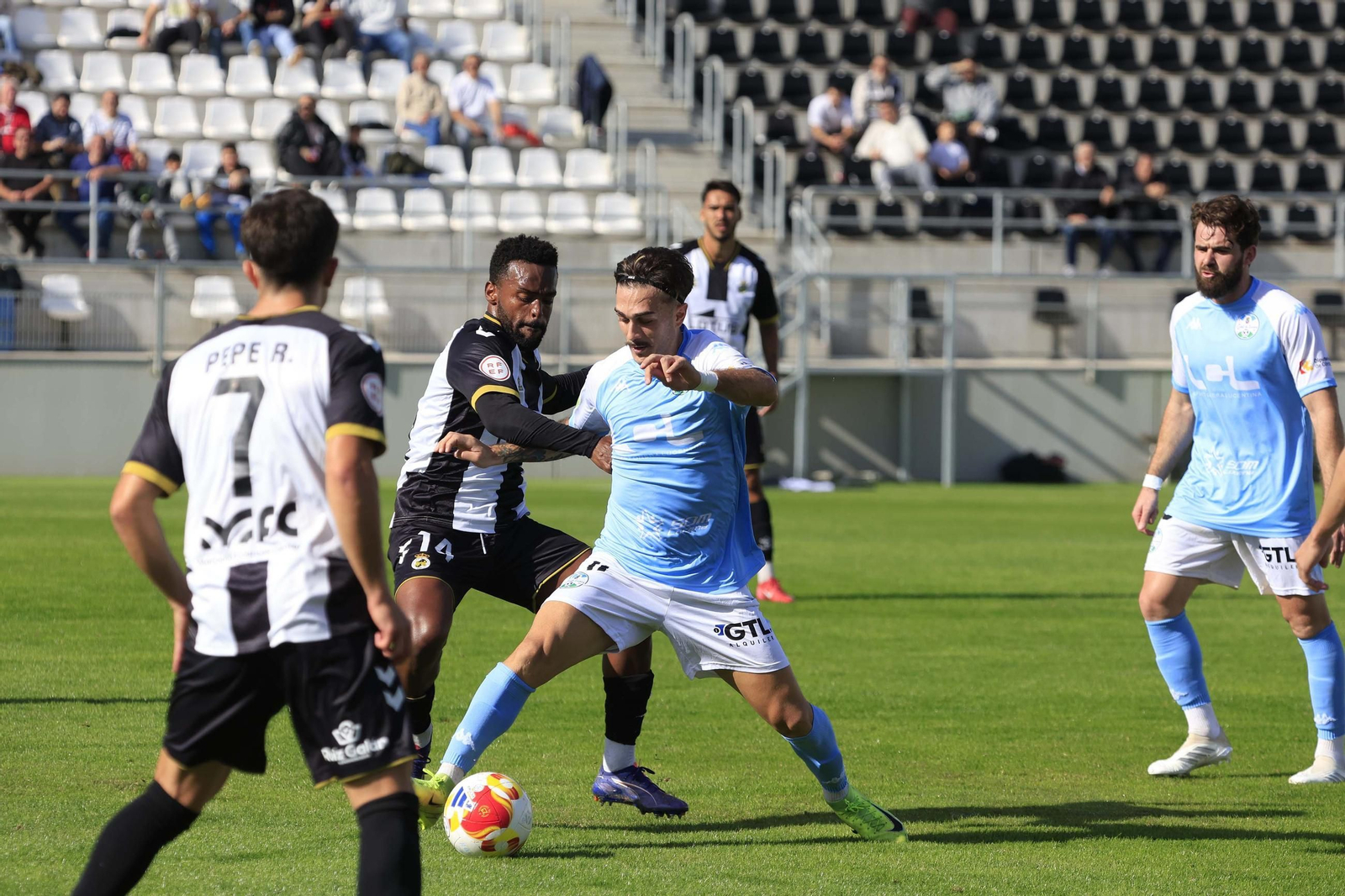 Las fotos del Balona de Lucena de Tercera Federación