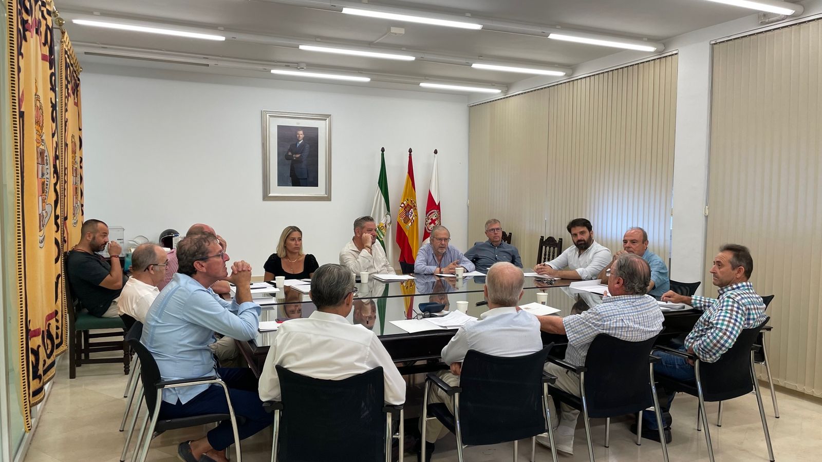 Reunión del jurado para decidir el ganador del Capote de Paseo.