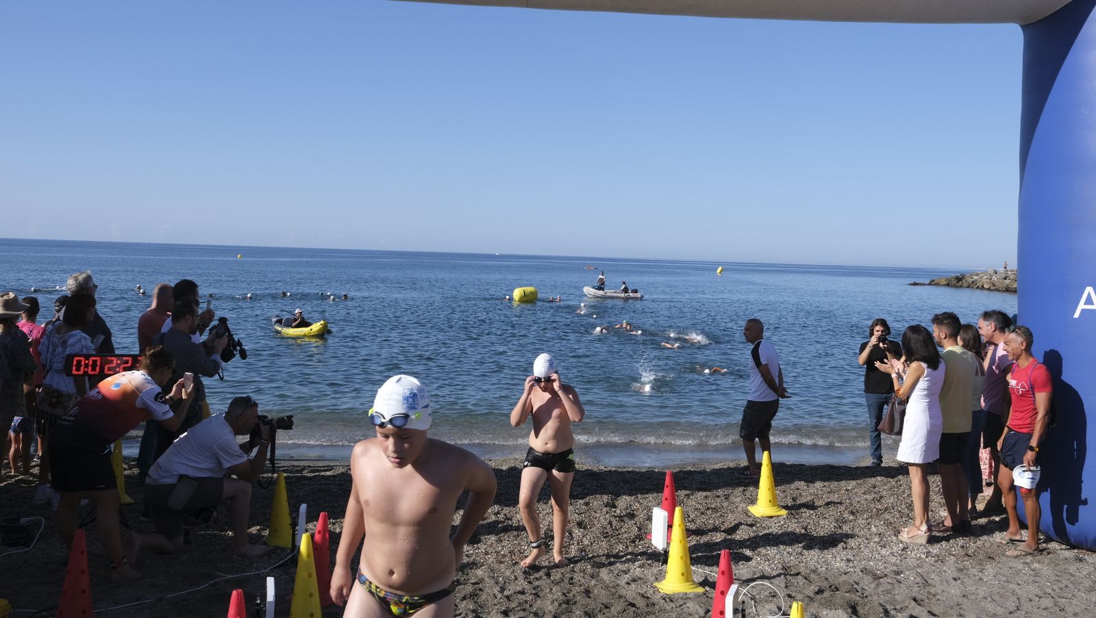 Imágenes de la travesía a nado de la Feria de Almería 2022